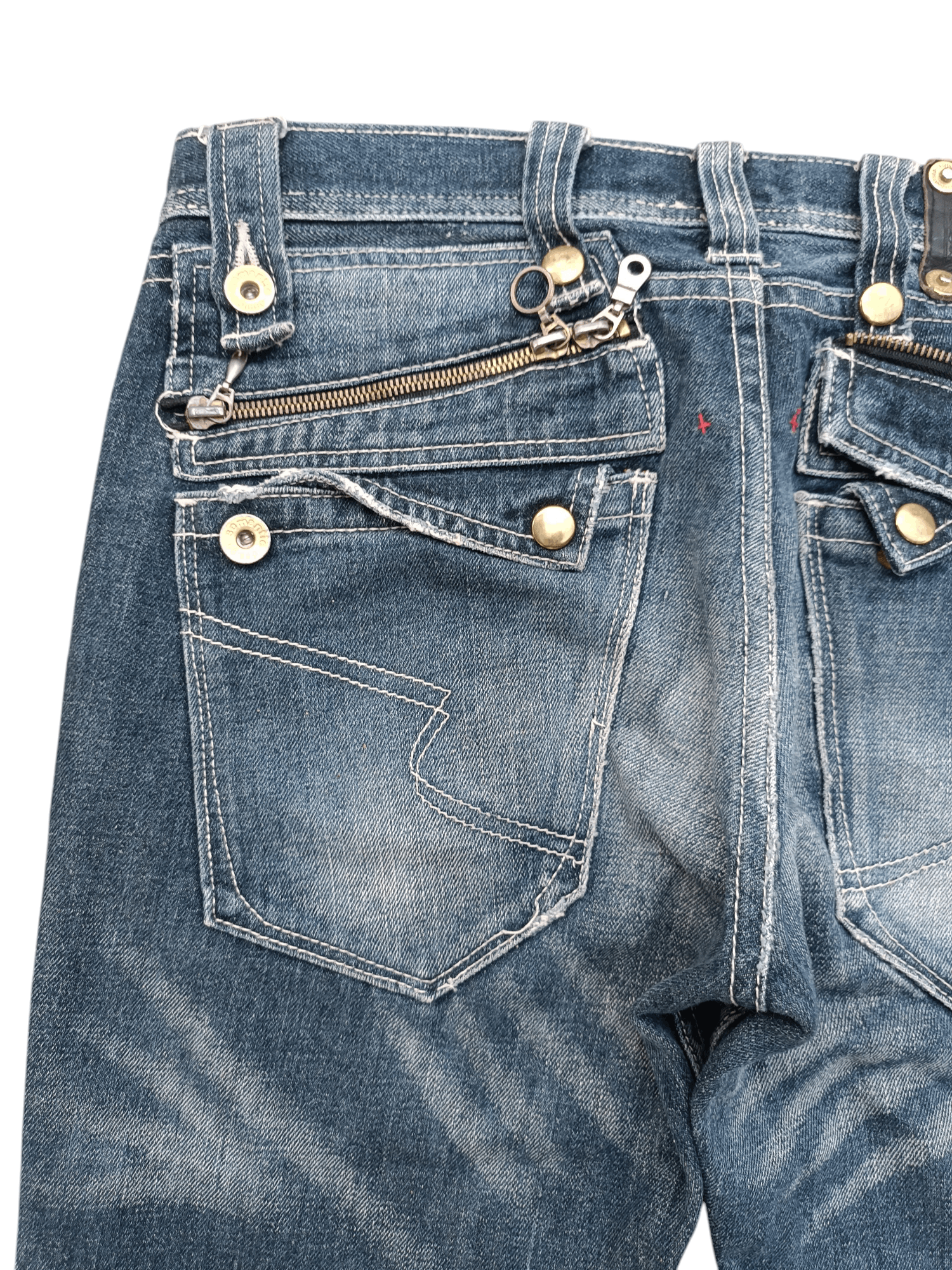 If Six Was Nine SEMANTIC DESIGN Japan Skinny Whiskers Faded Denim Size US 30 / EU 46 - 17 Thumbnail