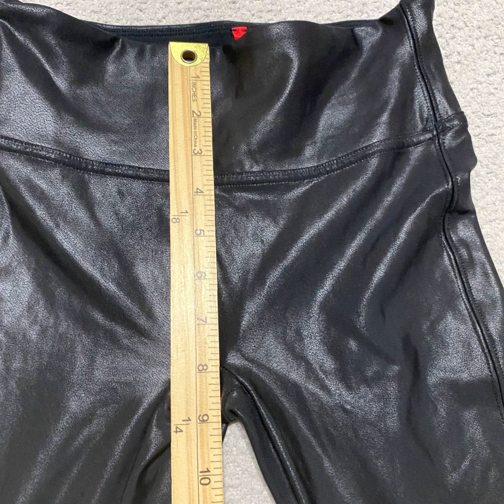 Spanx Spanx Pants Leggings Solid Black Faux Leather Mid Rise Ankle Womens XS Black Spanx Faux Leather Leggings >. Size 40" / US 18 - 7 Thumbnail