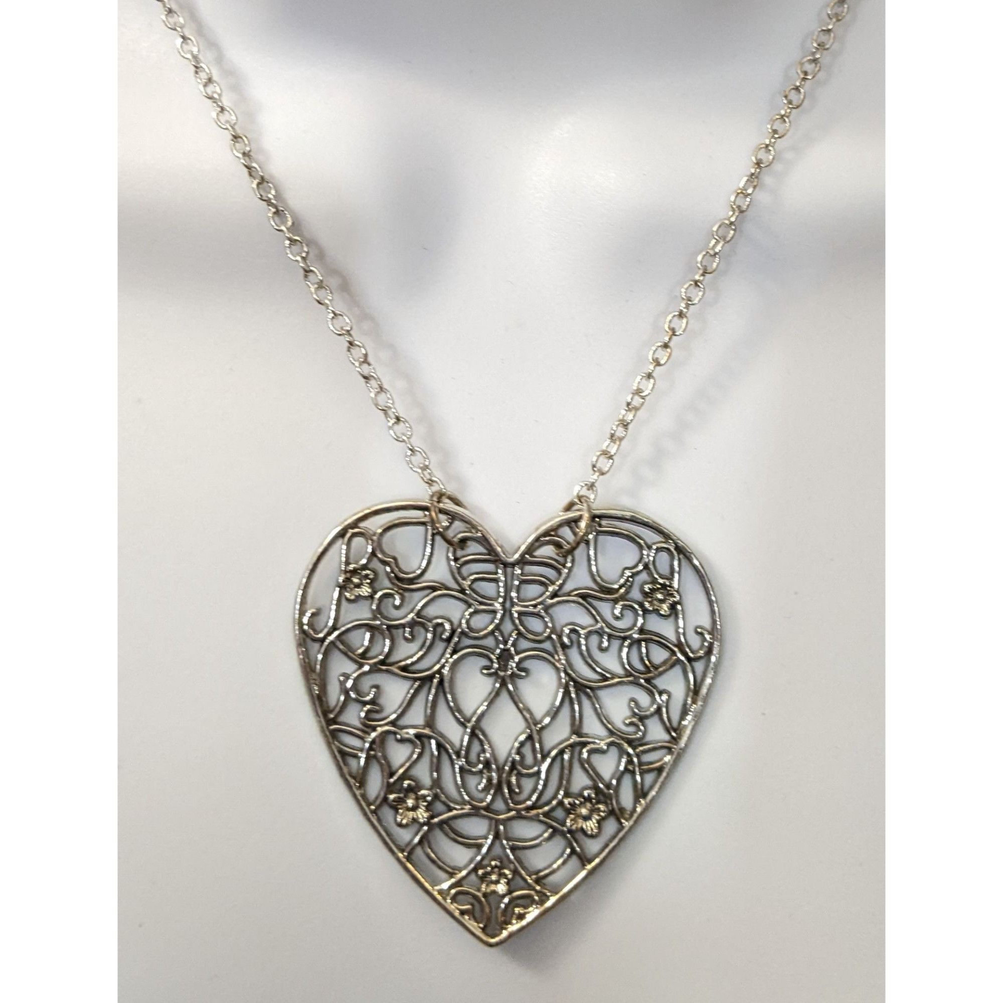 Other Silver Floral Filigree Heart Pendant Necklace Size ONE SIZE - 1 Thumbnail