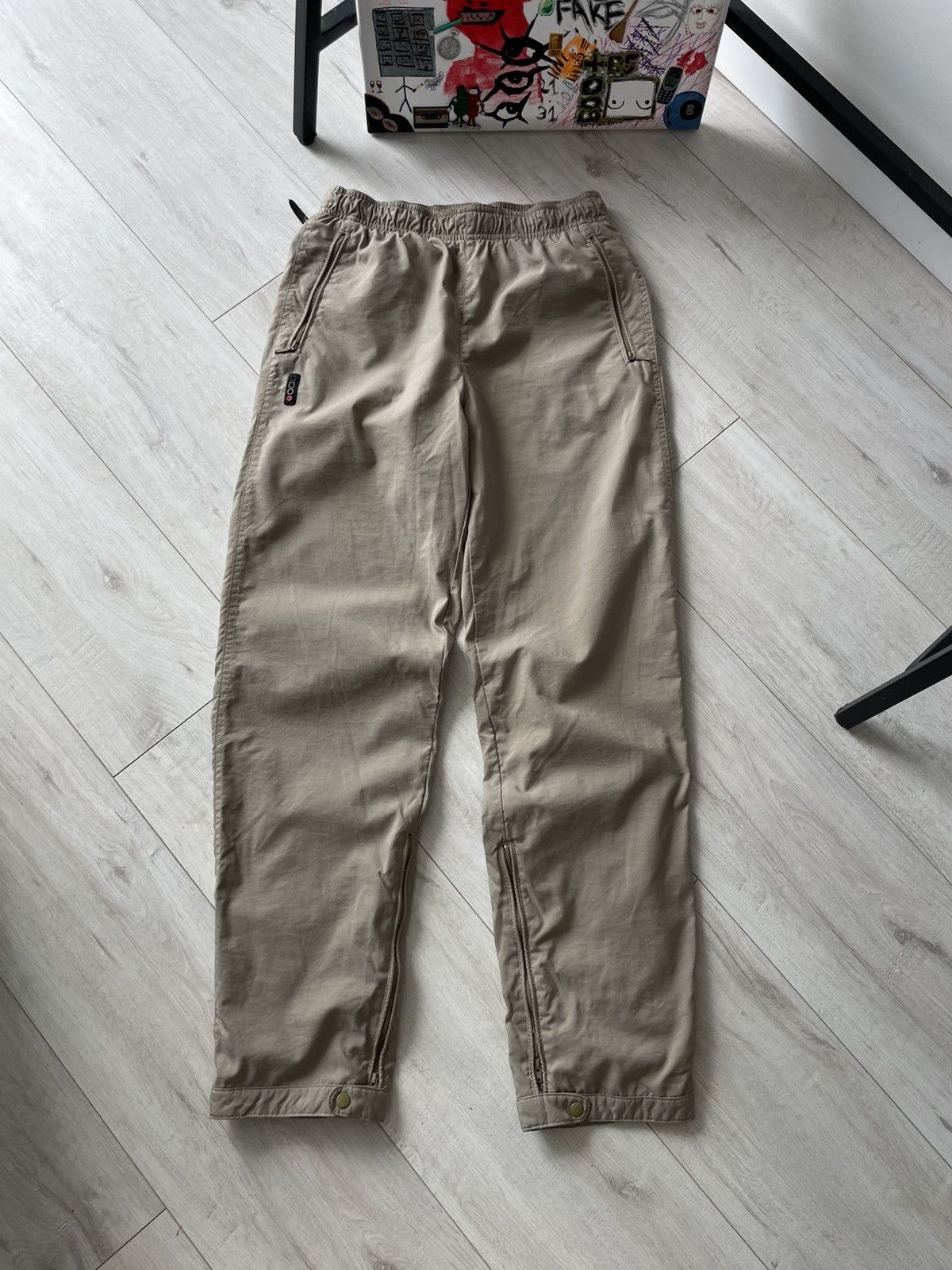 Nike Vintage Nike 00’s Beige Outdoor Pants Y2K Swoosh Rare Size US 30 / EU 46 - 1 Thumbnail