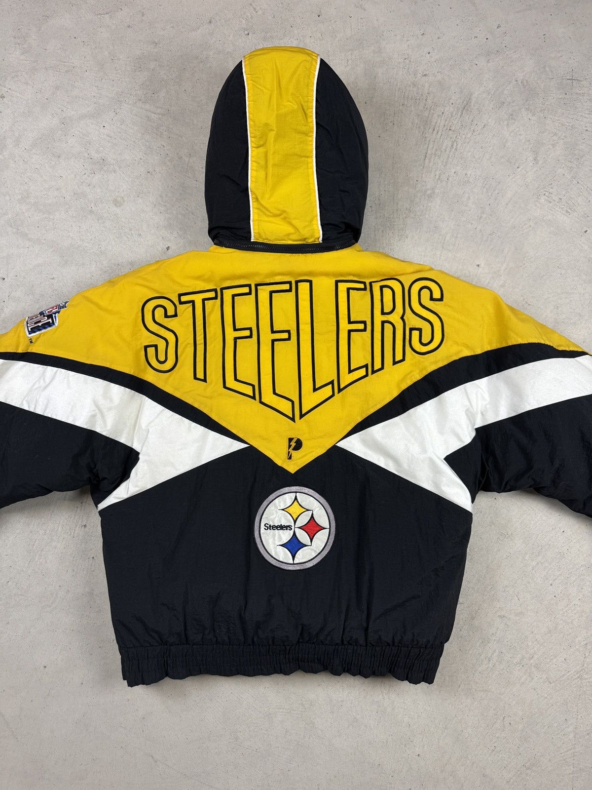 Vintage 1990’s Steelers Hooded Puffer Jacket Size US L / EU 52-54 / 3 - 2 Thumbnail
