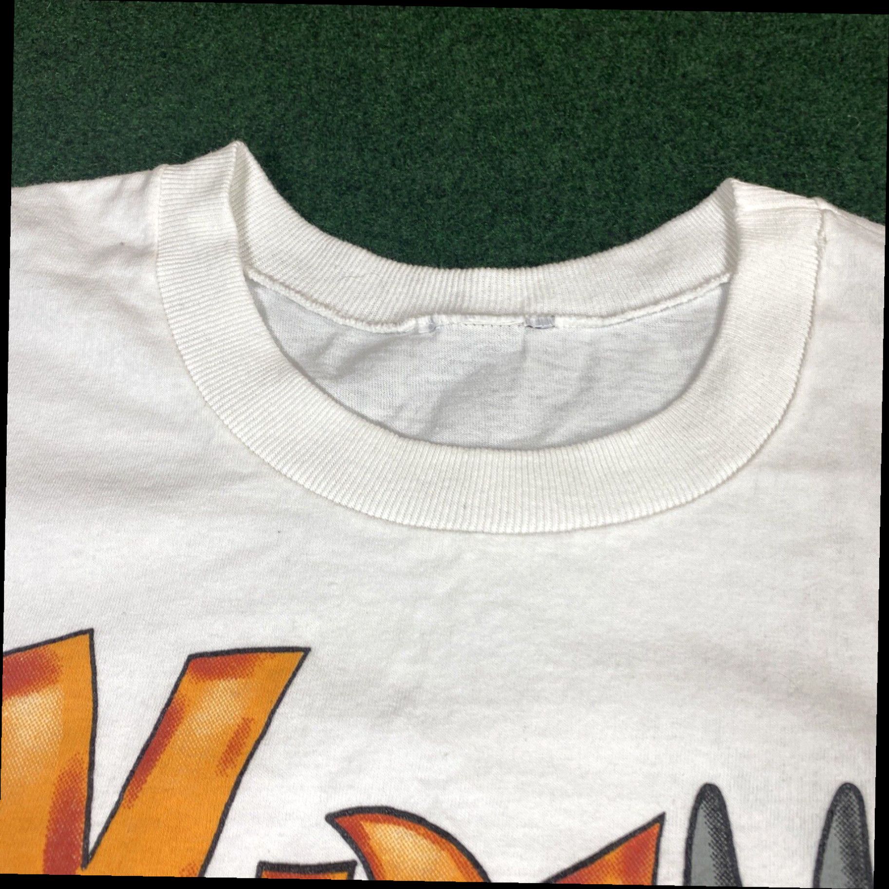 Vintage Vintage Bugs Bunny Shirt 90s Looney Tunes 1995 Made In The USA Fits Large Size US L / EU 52-54 / 3 - 4 Thumbnail