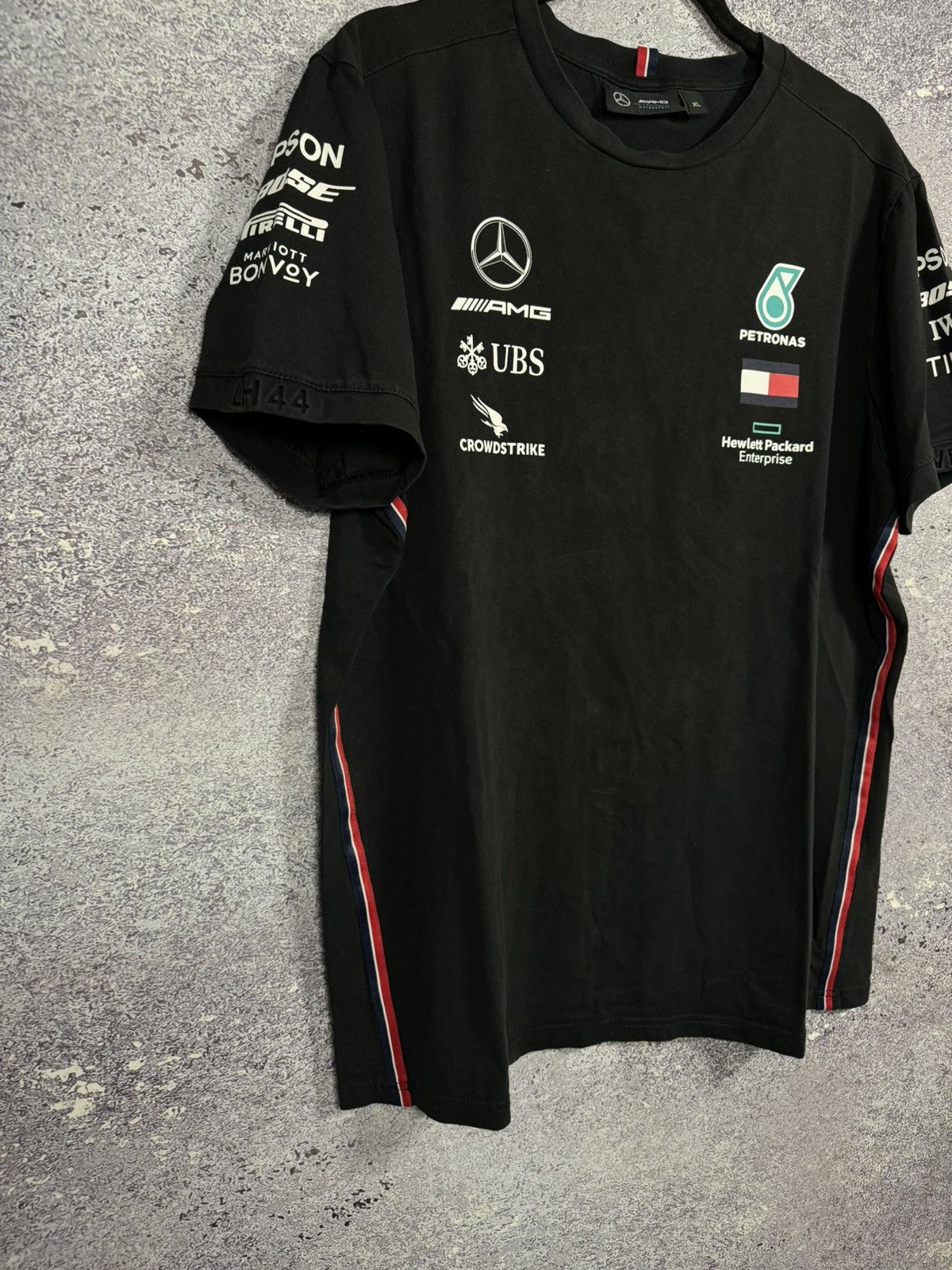 Formula 1 × Mercedes-Benz × Tommy Hilfiger Petronas AMG Mercedes Benz Racing Team TH Polo Shirt Size US XL / EU 56 / 4 - 4 Thumbnail