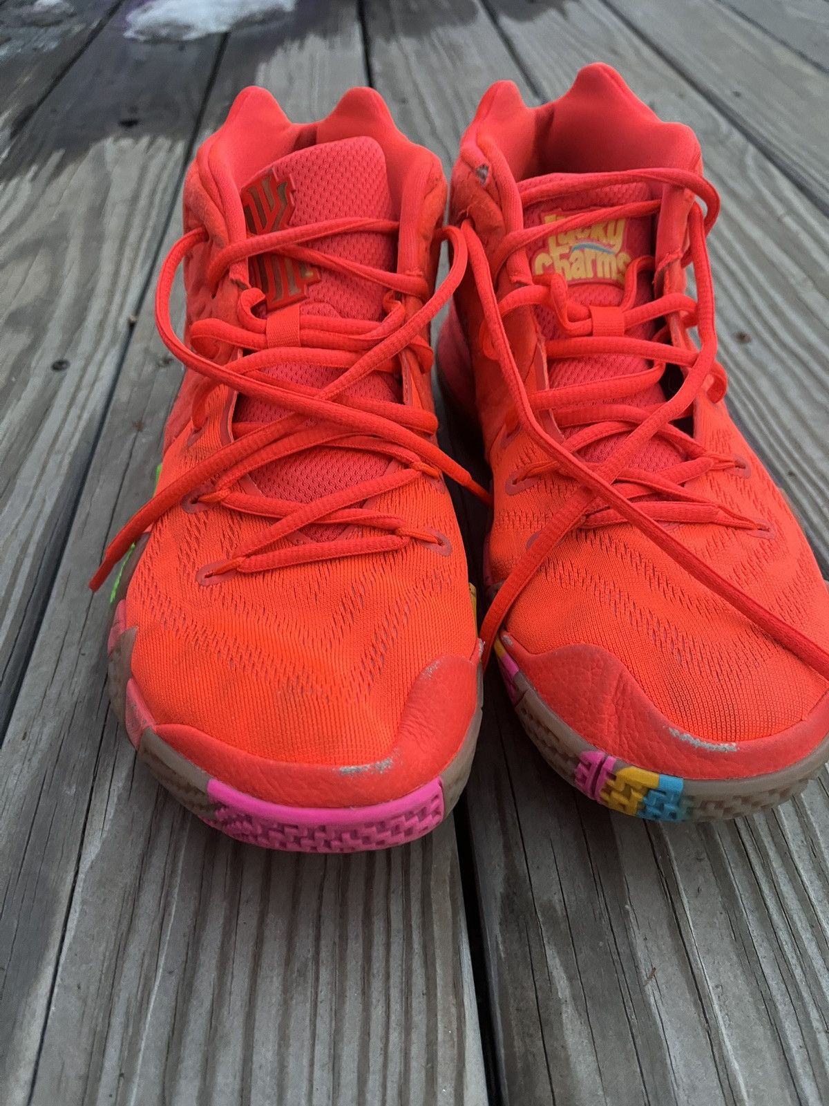Nike Kyrie 4’s RARE lucky charm edition Size US 9 / EU 42 - 3 Thumbnail