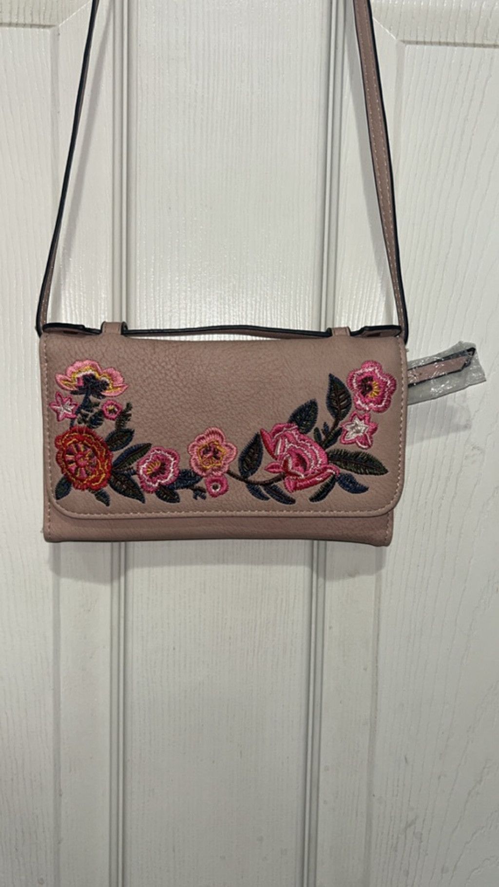 The Unbranded Brand embroidered Crossbody Bag One Size Pink w Floral Embroidery Size ONE SIZE - 1 Thumbnail