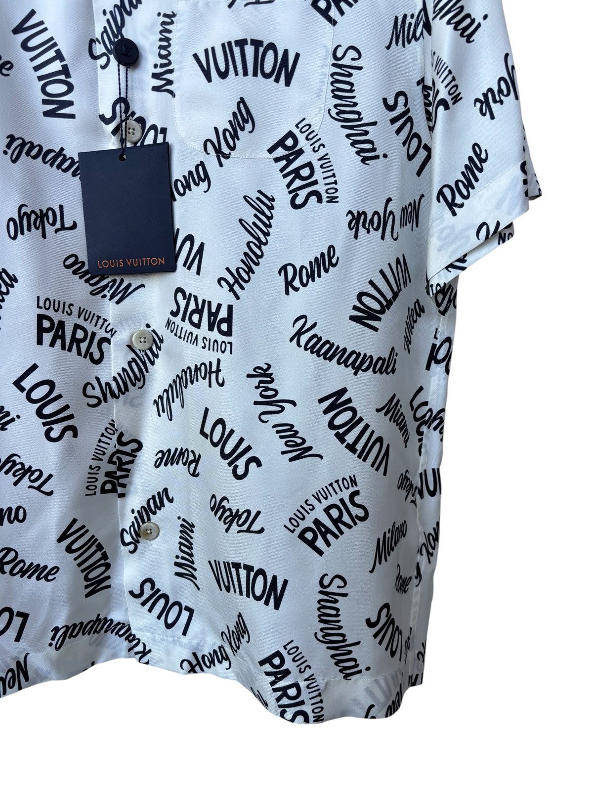 Louis Vuitton Louis Vuitton Cities Silk Shirt Size US M / EU 48-50 / 2 - 5 Thumbnail