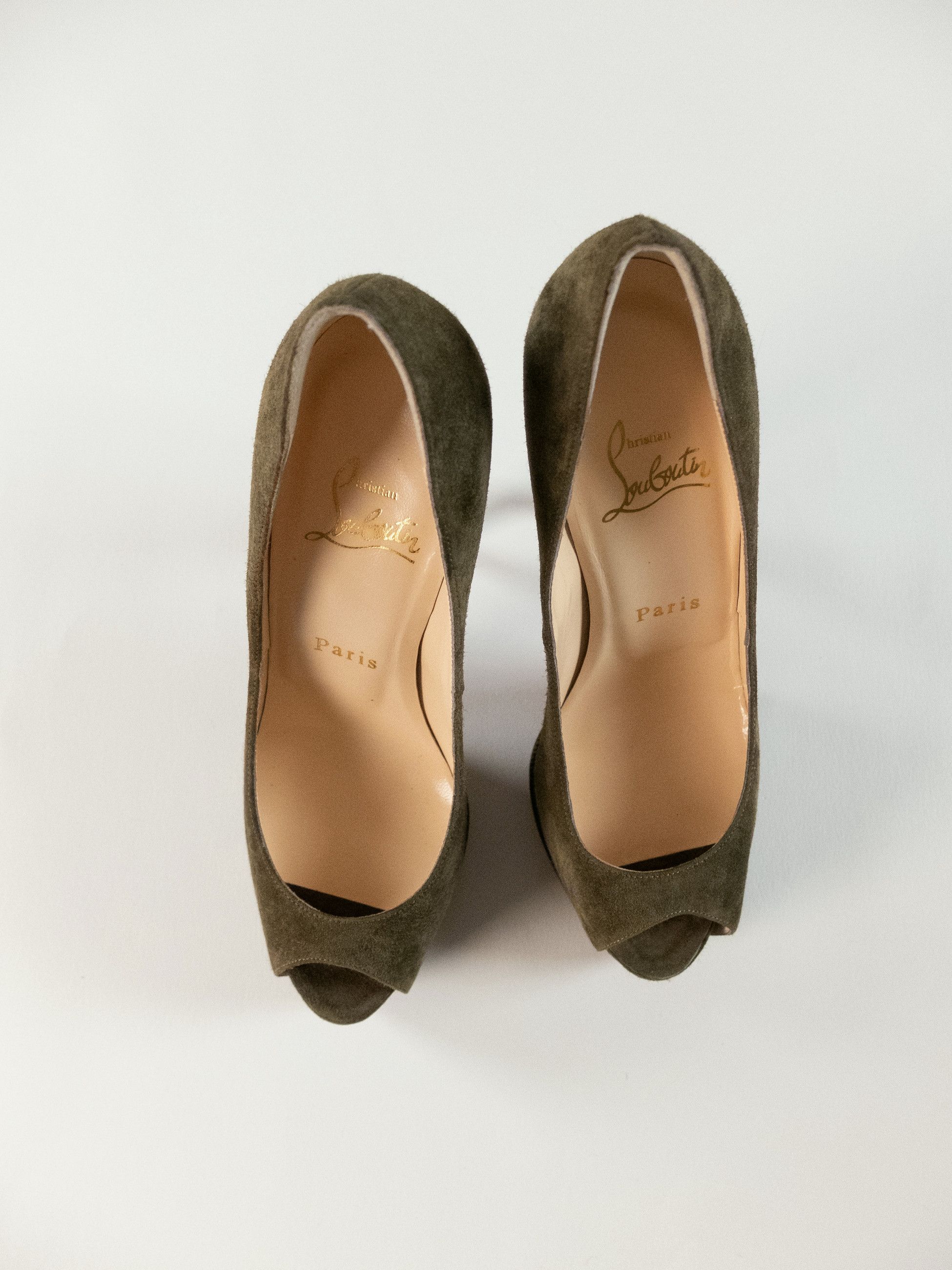 Christian Louboutin CHRISTIAN LOUBOUTIN Palais Royal green suede pumps 7 37 Size US 7 / IT 37 - 2 Thumbnail