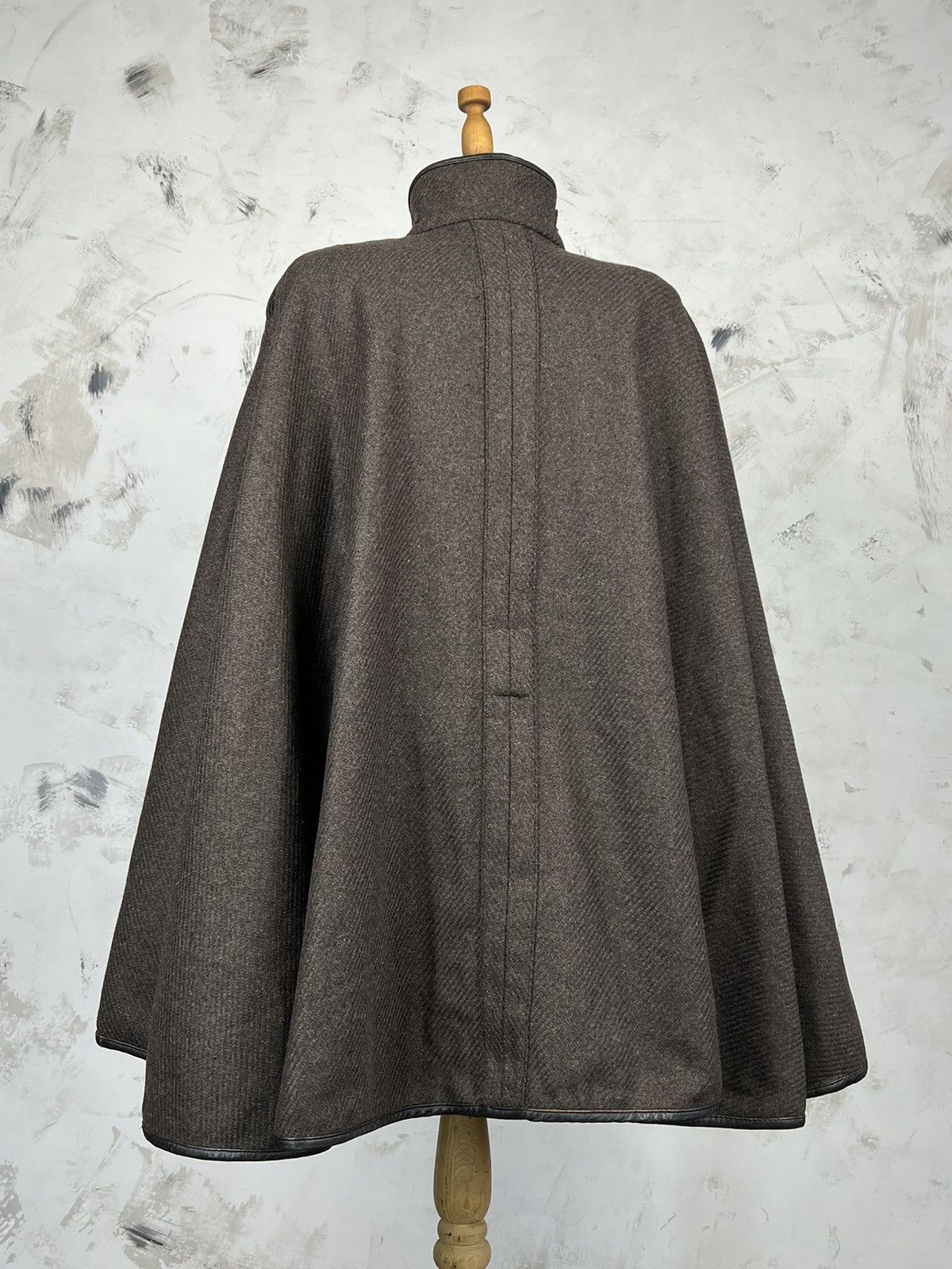 Allsaints Vintage Allsaints Poncho Jacket Size M - L US 10 Size L / US 10 / IT 46 - 3 Thumbnail
