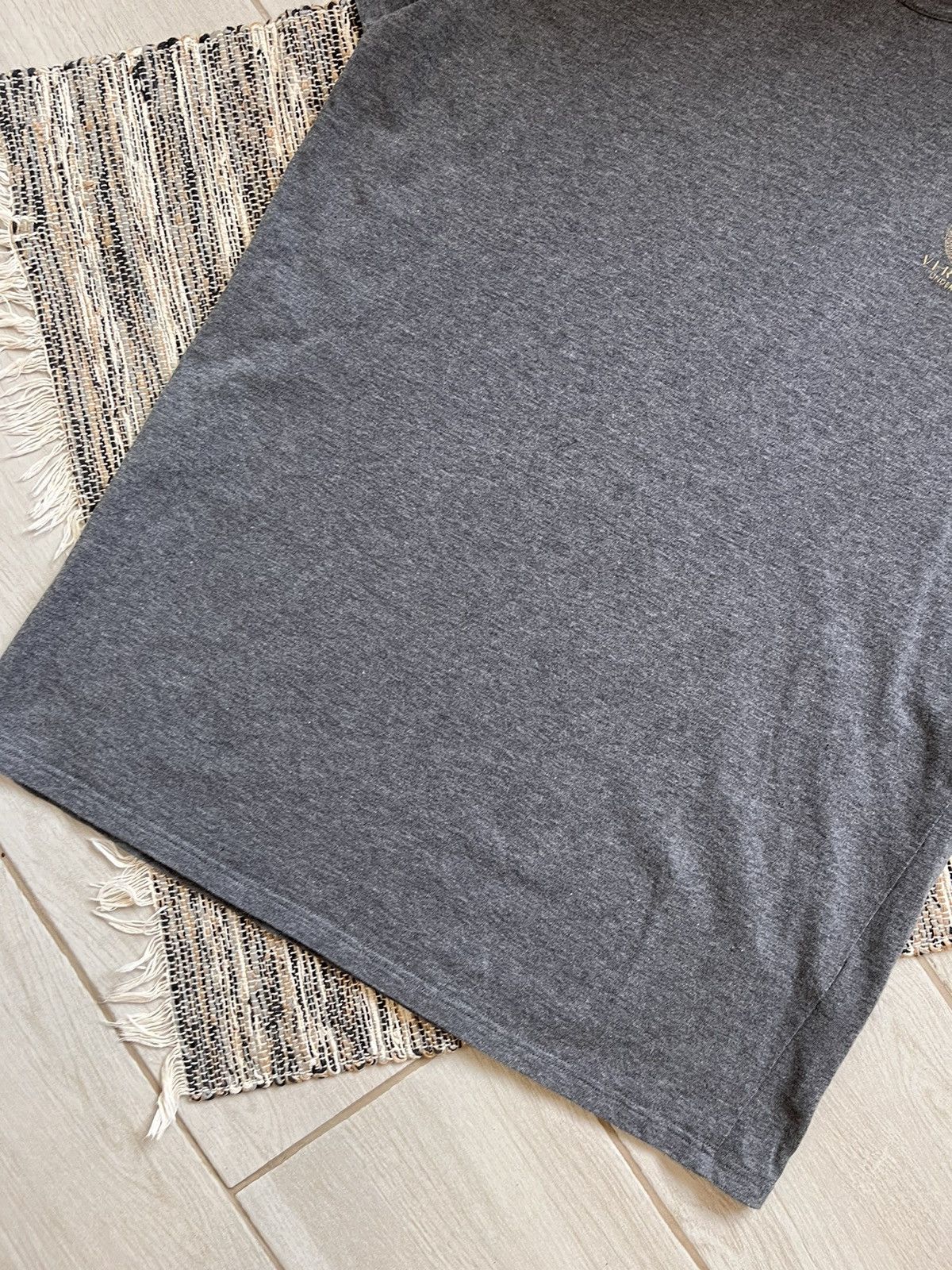 Versace × Vintage Vintage Versace Tshirt grey blank tee minimalistic logo Size US L / EU 52-54 / 3 - 8 Thumbnail