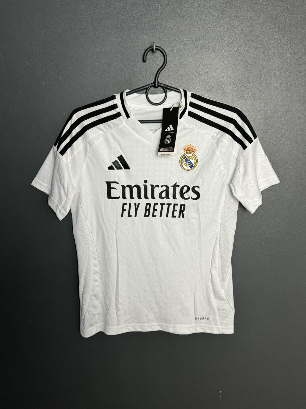 Adidas KIDS Real Madrid 24/25 Home Mbappe Football Jersey T-Shirt Size US XS / EU 42 / 0 - 2 Thumbnail