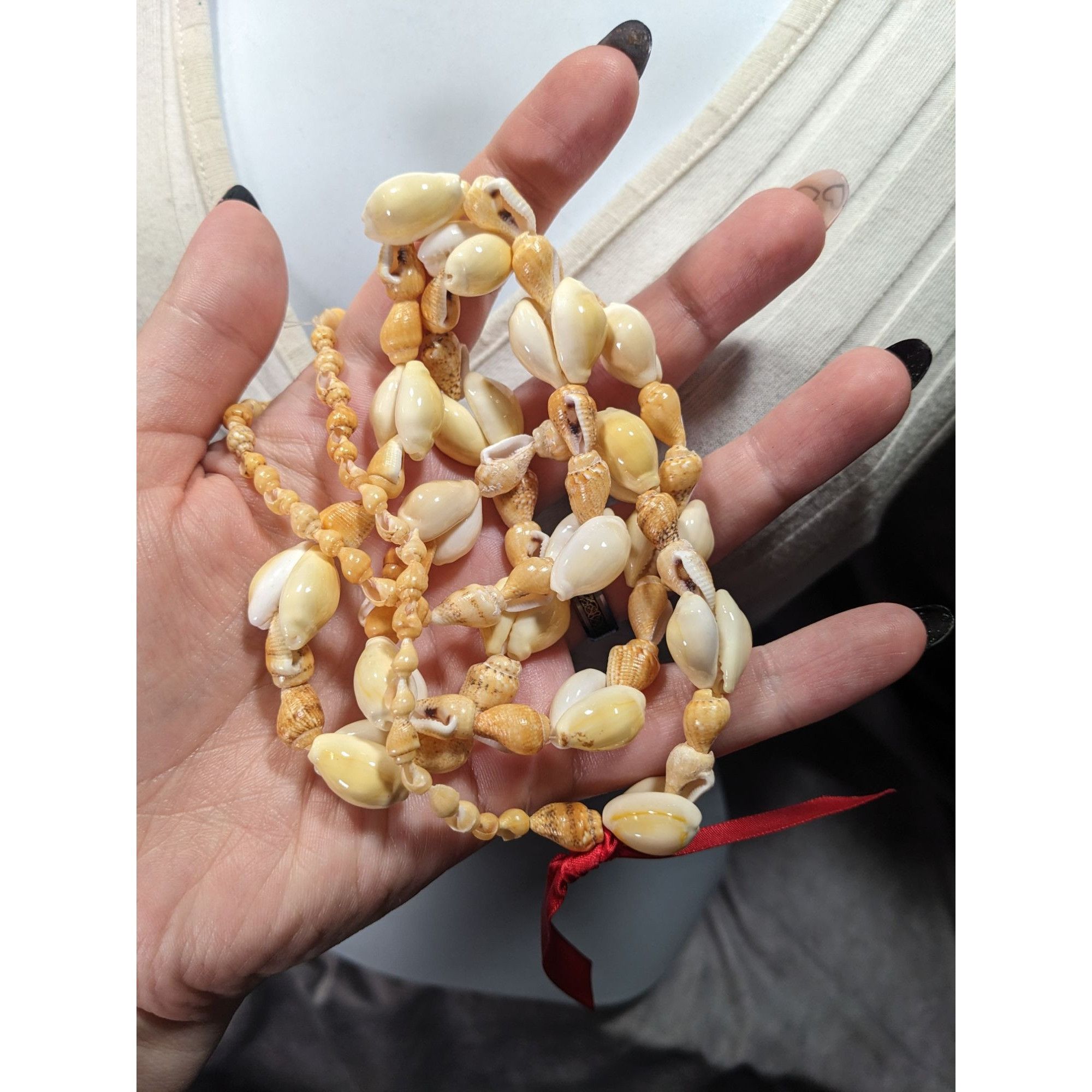 Other Summery Genuine Seashell Beaded Necklace With Red Ribbon Acc Size ONE SIZE - 2 Thumbnail