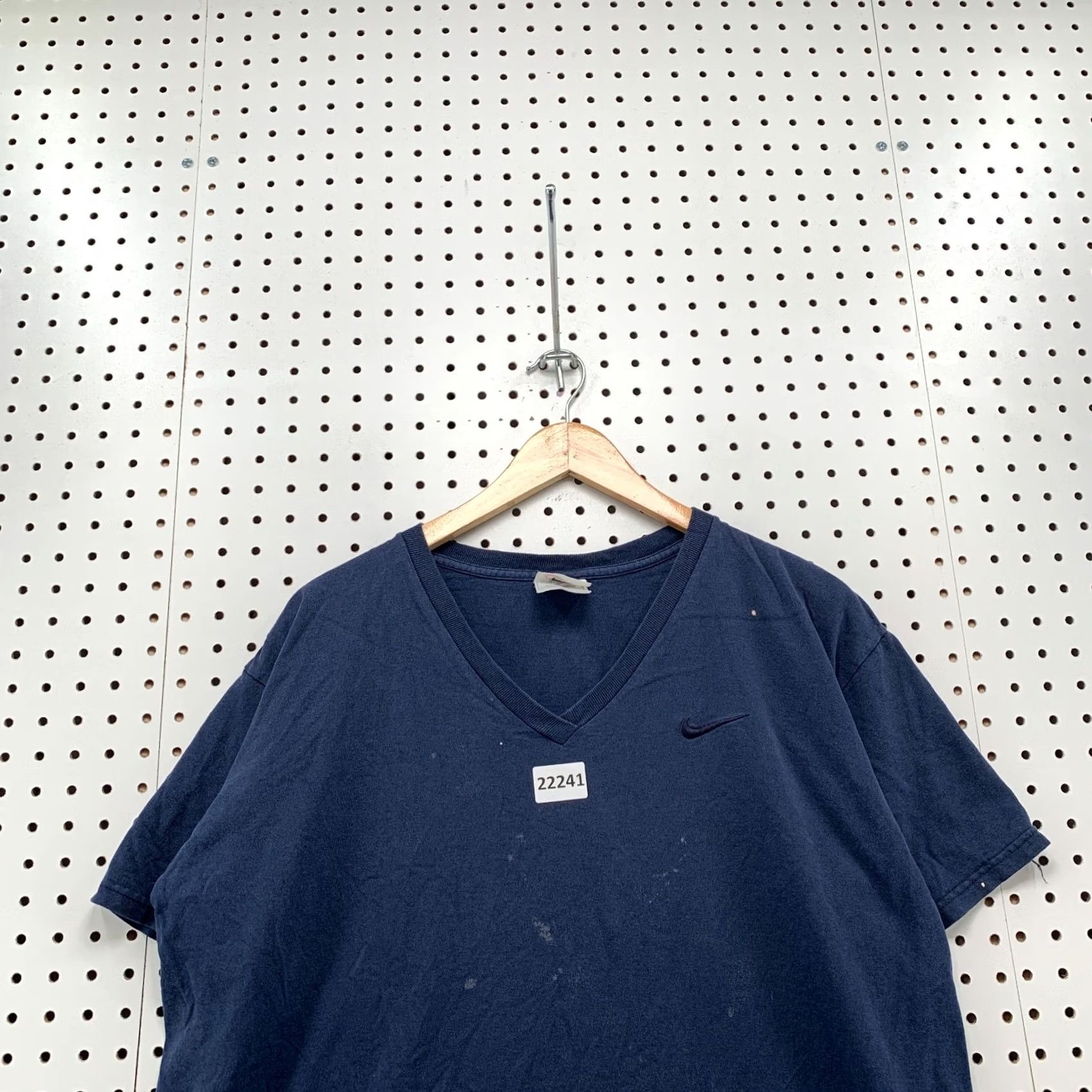 Nike VINTAGE Nike Shirt Navy Blue Embroidered Swoosh Adult Large 22.5x27 90s Shirt Mens Size US L / EU 52-54 / 3 - 5 Thumbnail