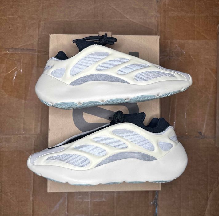 yeezy asriel release