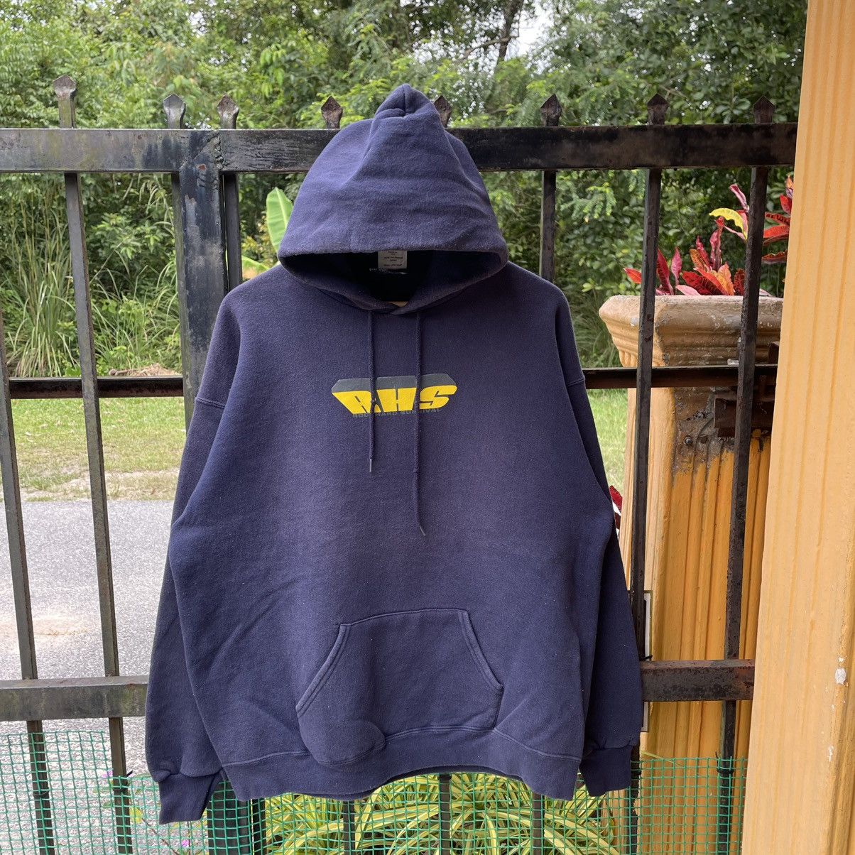 Vintage 🔥Vintage 90s Rock Hard Survival Center Logo Pullover Hoodie Size US L / EU 52-54 / 3 - 1 Thumbnail