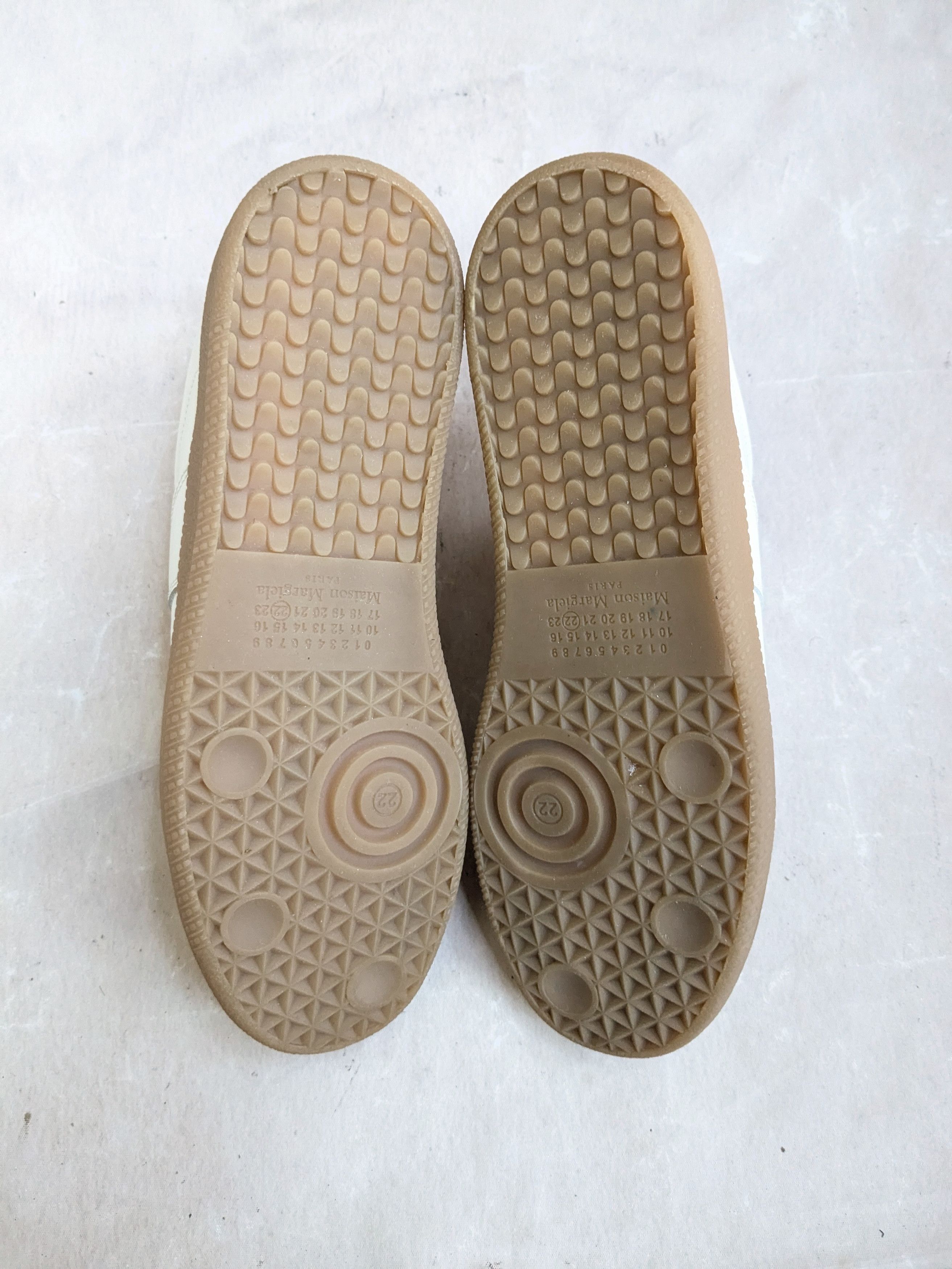 Maison Margiela Maison Margiela Replica GAT Cream White 8 41 Low Tops Gum Size US 8 / EU 41 - 12 Thumbnail