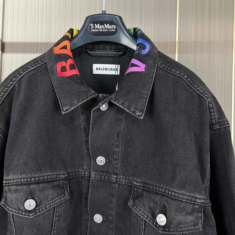 Balenciaga Balenciaga size 34 Embroidered Rainbow Letter Denim Jacket Size US M / EU 48-50 / 2 - 3 Thumbnail