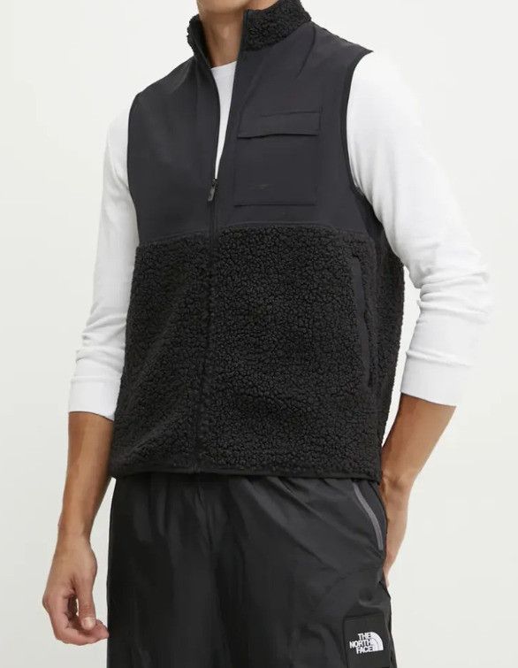 Reebok Reebok Active Collective Skystretch Winter Vest Black ( XL ) Size US XL / EU 56 / 4 - 1 Thumbnail