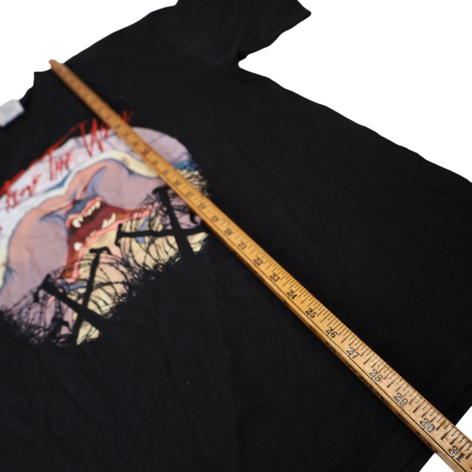 Band Tees × Pink Floyd × Vintage Vintage 1999 Pink Floyd The Wall Graphic T Shirt Size US XL / EU 56 / 4 - 8 Thumbnail