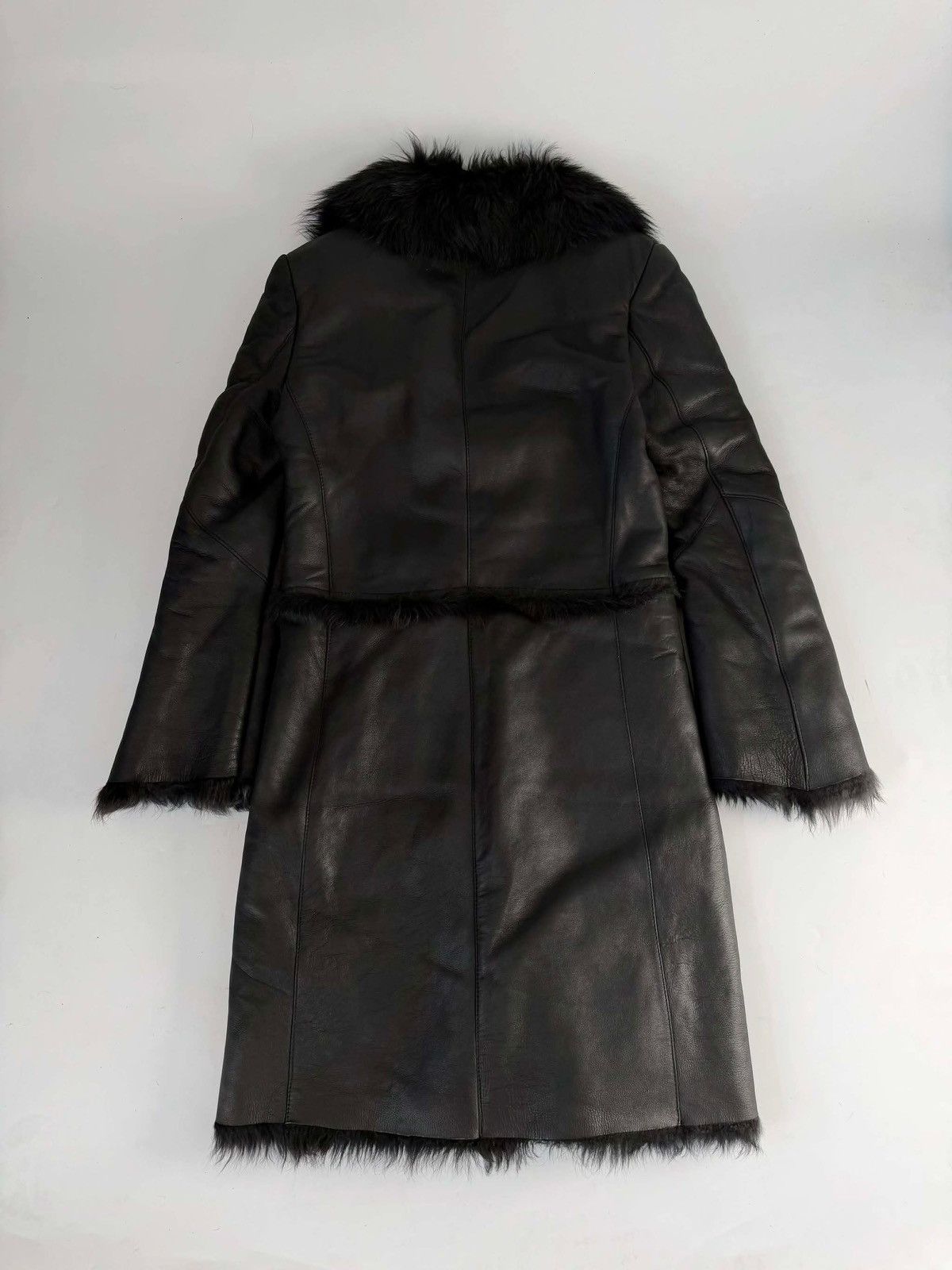 Gucci 2000’s Gucci by Tom Ford Black Shearling Leather Coat Size XS / US 0-2 / IT 36-38 - 2 Thumbnail