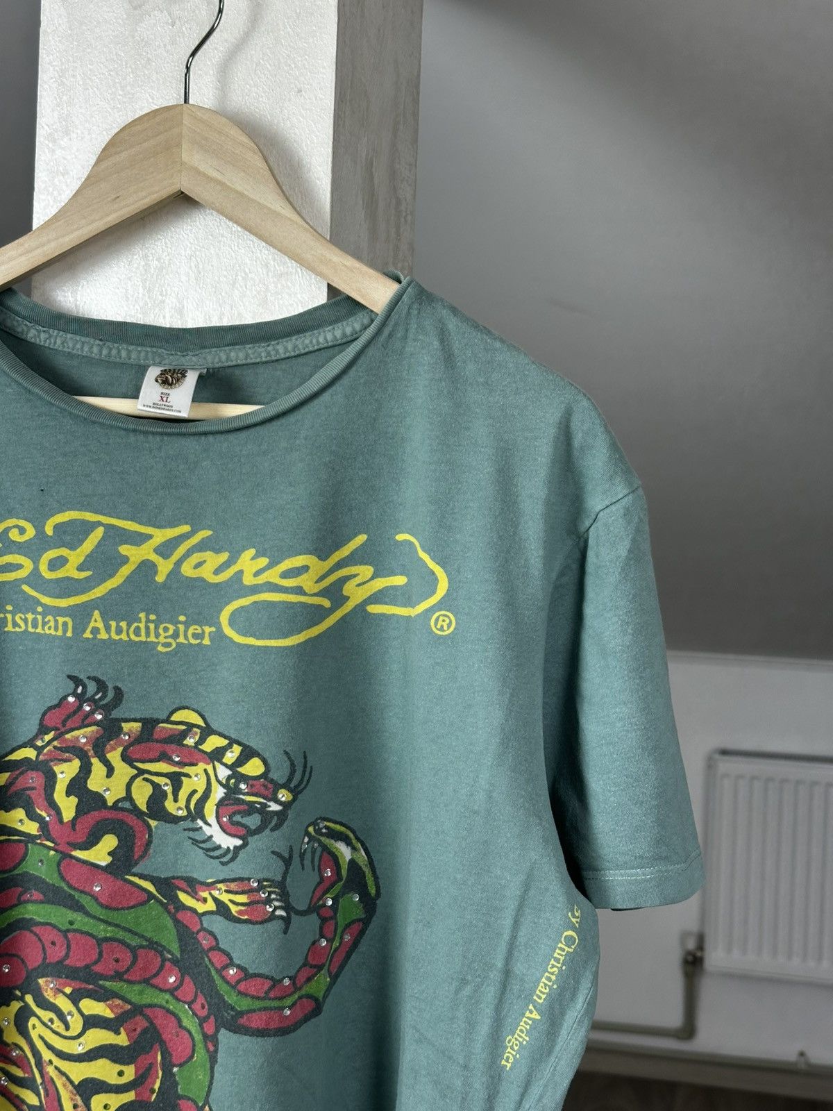 Ed Hardy Ed Hardy Vintage Tiger Tee Y2K Logo Size US XL / EU 56 / 4 - 3 Thumbnail
