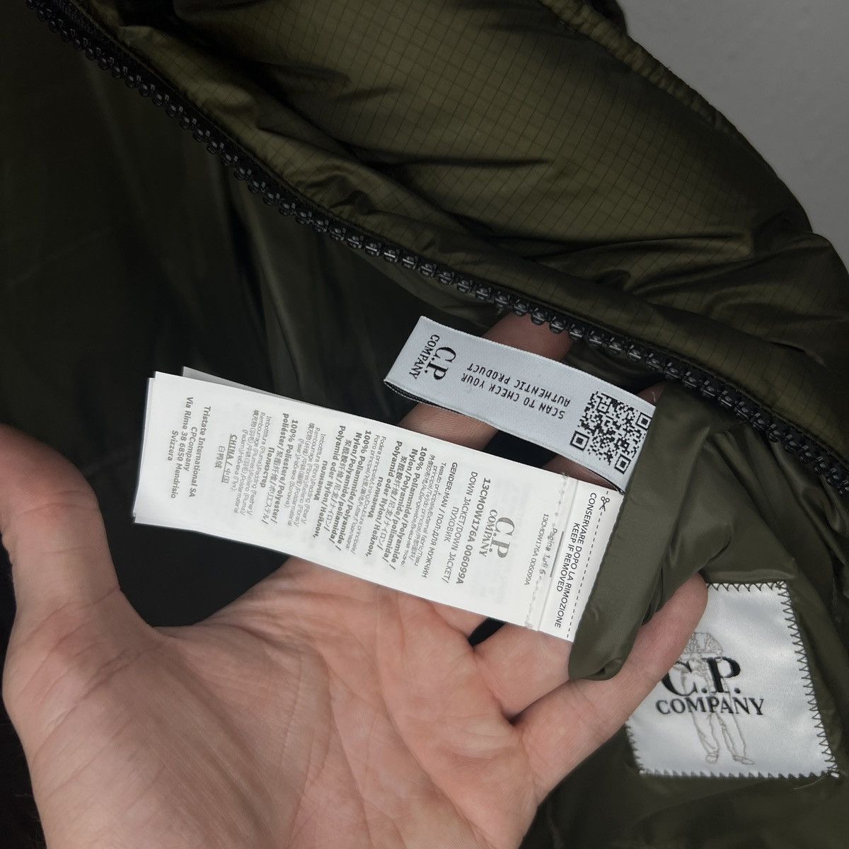 C.P. Company × Designer × Massimo Osti Brand New C.P Company DD Shell Down Puffer Jacket Size 50 Size US M / EU 48-50 / 2 - 15 Thumbnail