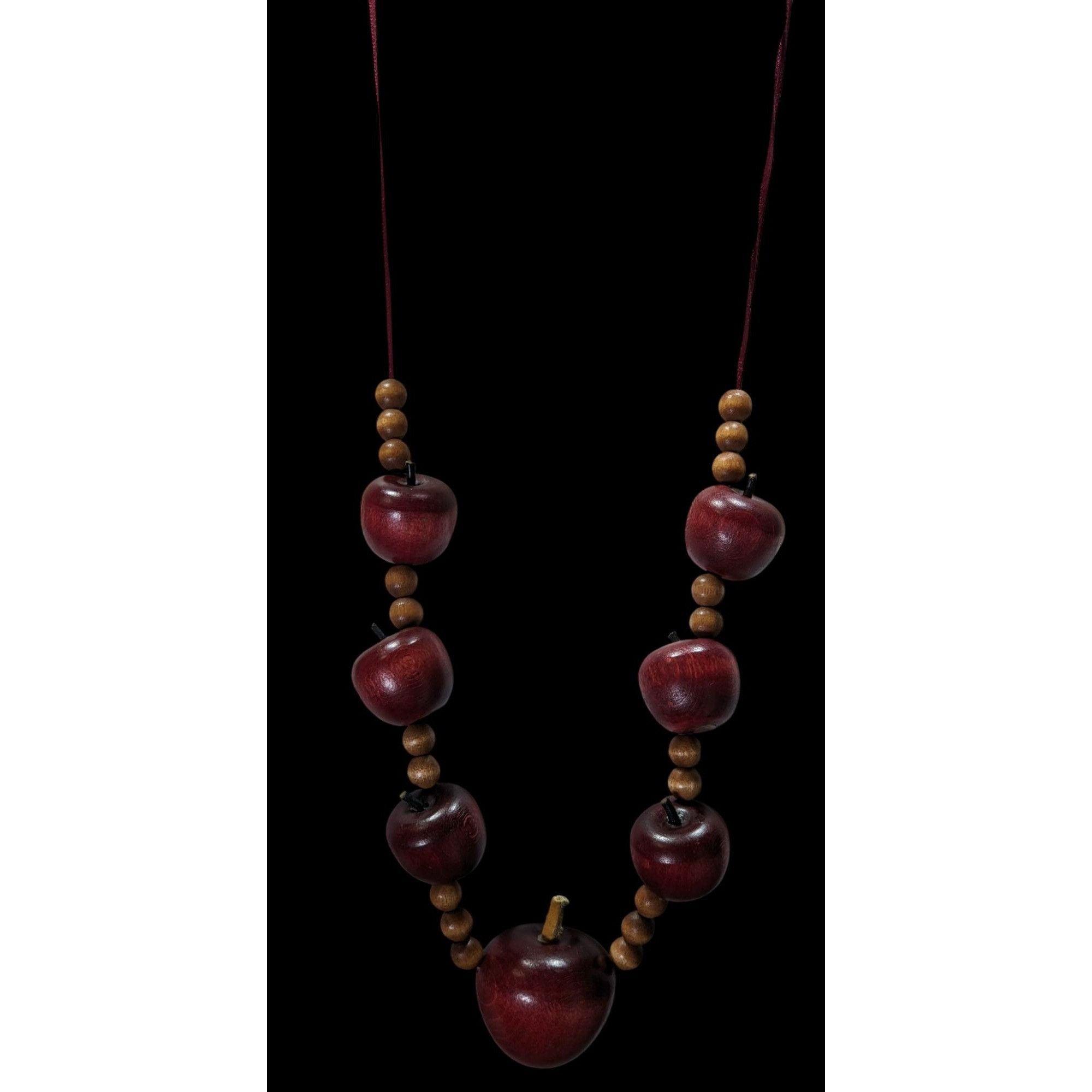 Other Vintage Cottagecore Wooden Apple Beaded Necklace Size ONE SIZE - 4 Thumbnail