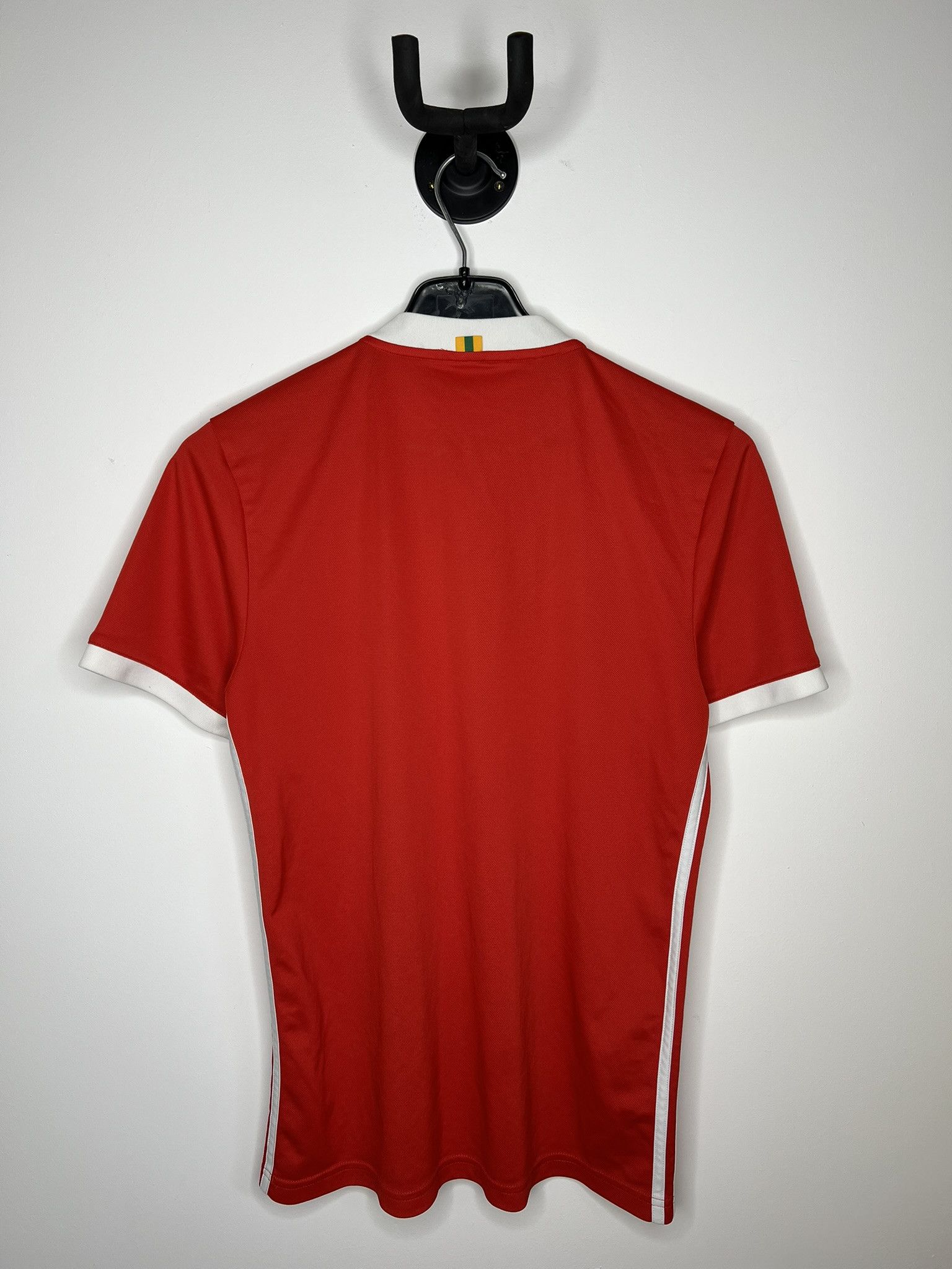 Adidas WALES TEAM 2018 2020 HOME FOOTBAL SHIRT SOCCER JERSEY Size US S / EU 44-46 / 1 - 2 Thumbnail