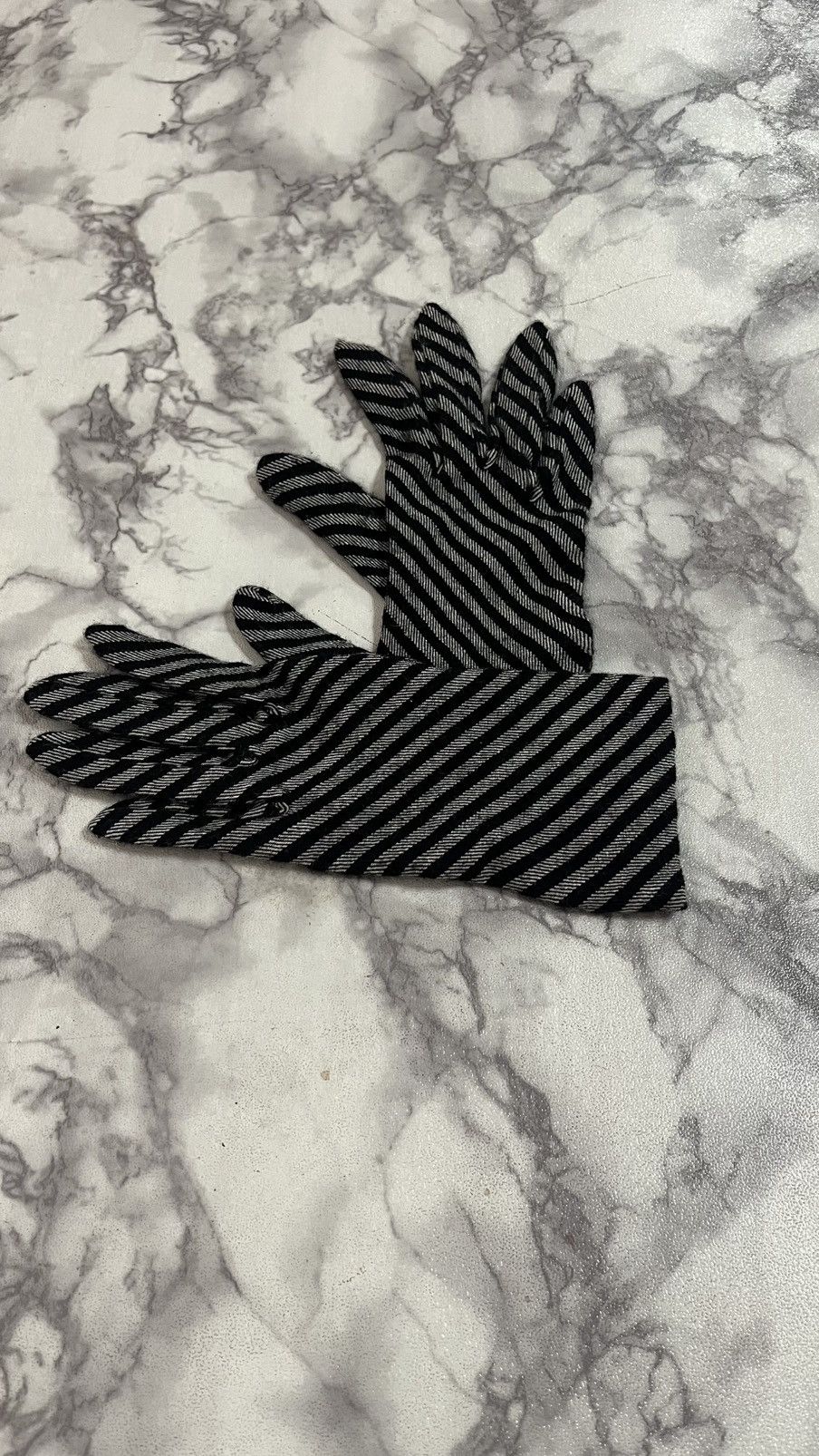 Issey Miyake Im Issey Miyake Glove Size ONE SIZE - 2 Thumbnail