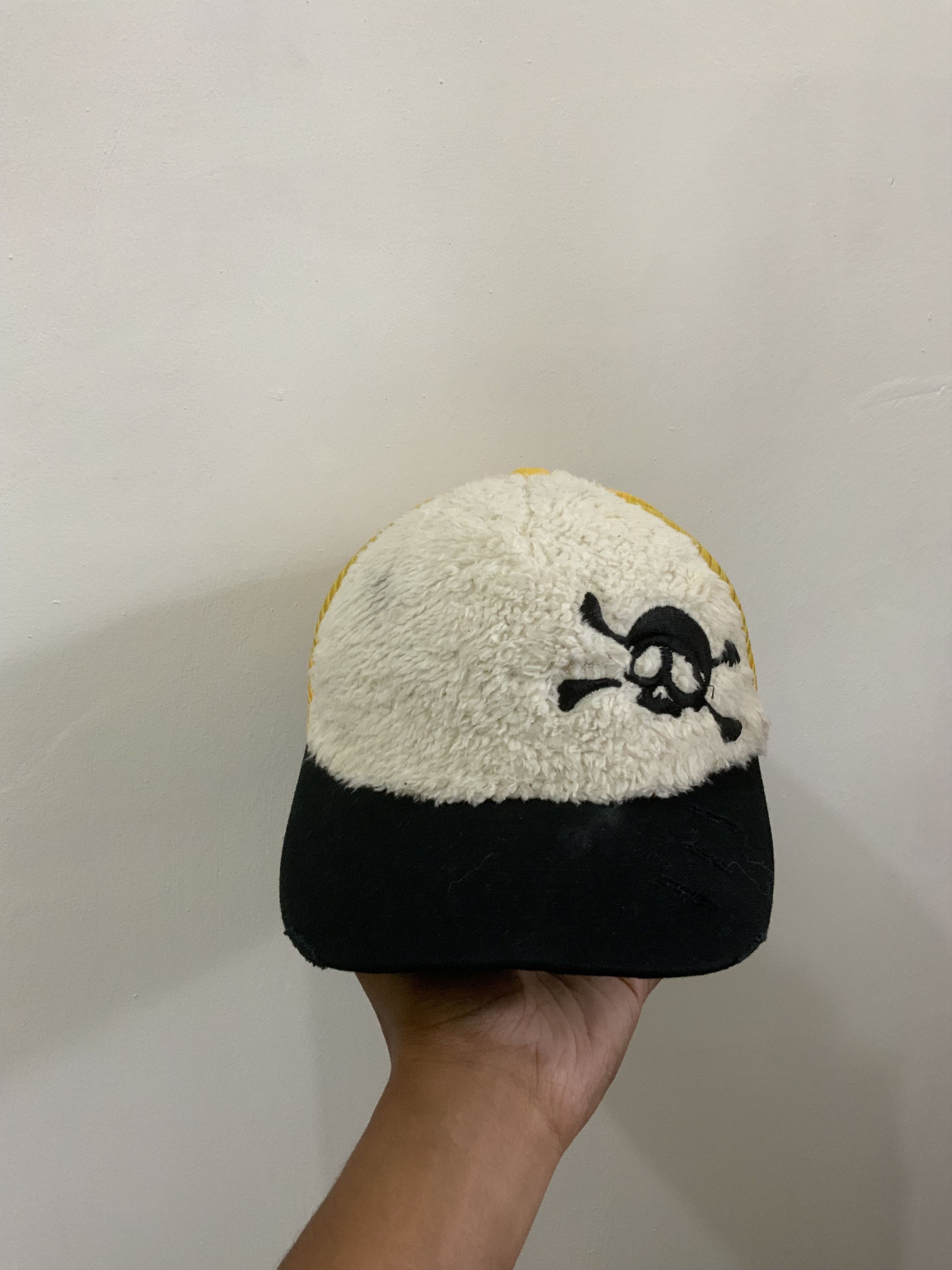 Japanese Brand Shisky Fur Skull Trucker Hat Cap Size ONE SIZE - 1 Thumbnail
