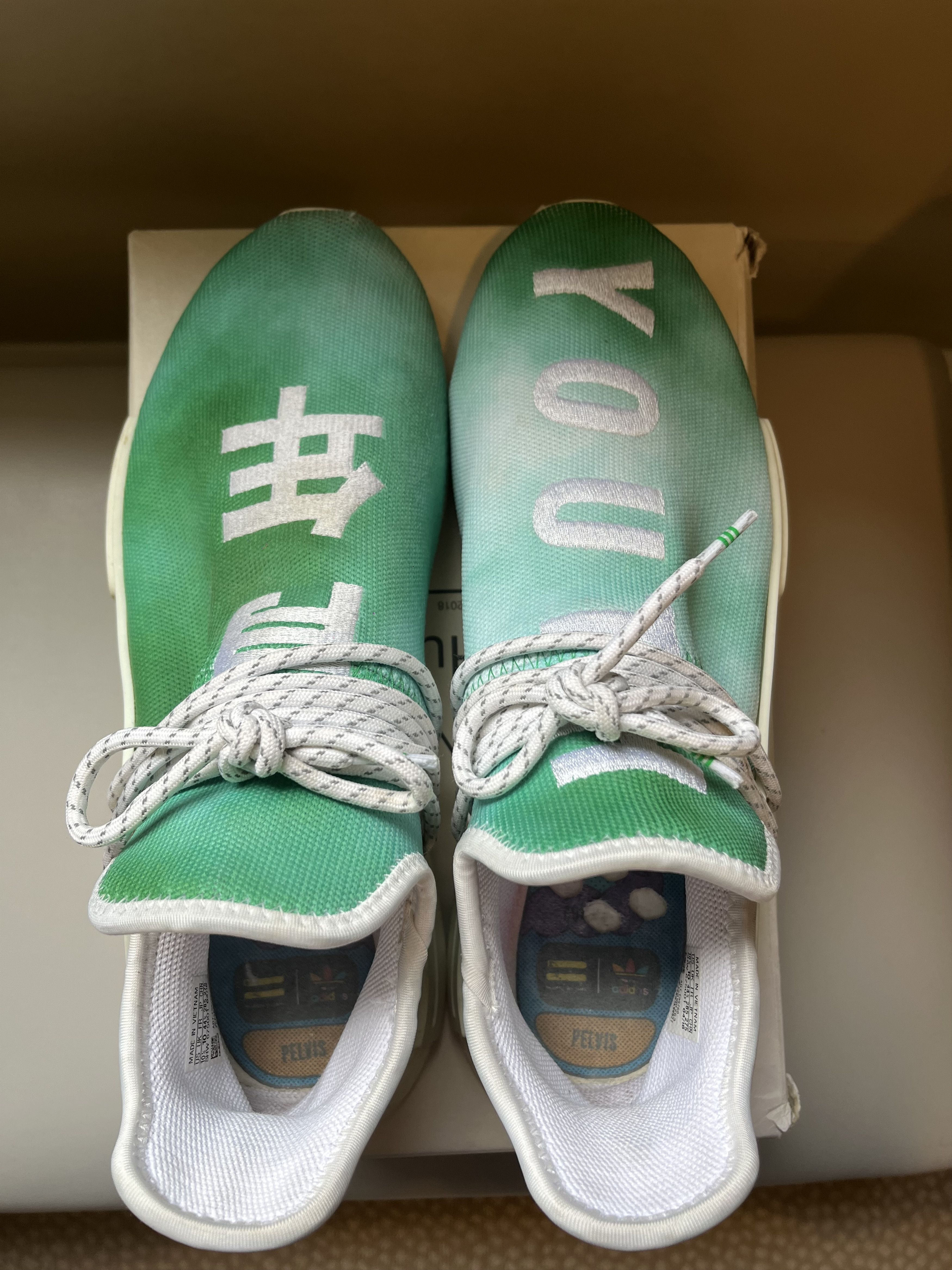 adidas gazelle silver green womens Adidas Pharrell NMD Hu Youth Green  bei HYPENEEDZ kaufen