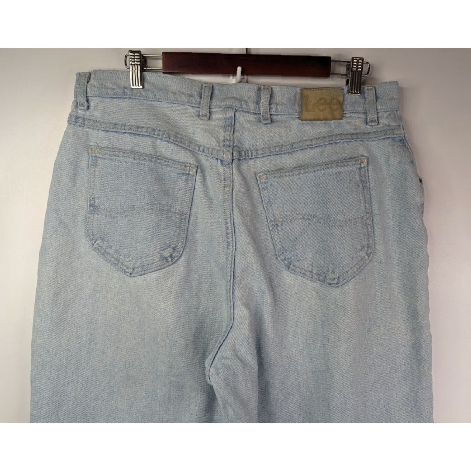 Lee VINTAGE Lee Jeans Denim Jeans Women's 18 Tapered Distressed Light Wash Blue 5-Pocket Boyfriend 5638 Size 40" / US 18 - 5 Thumbnail