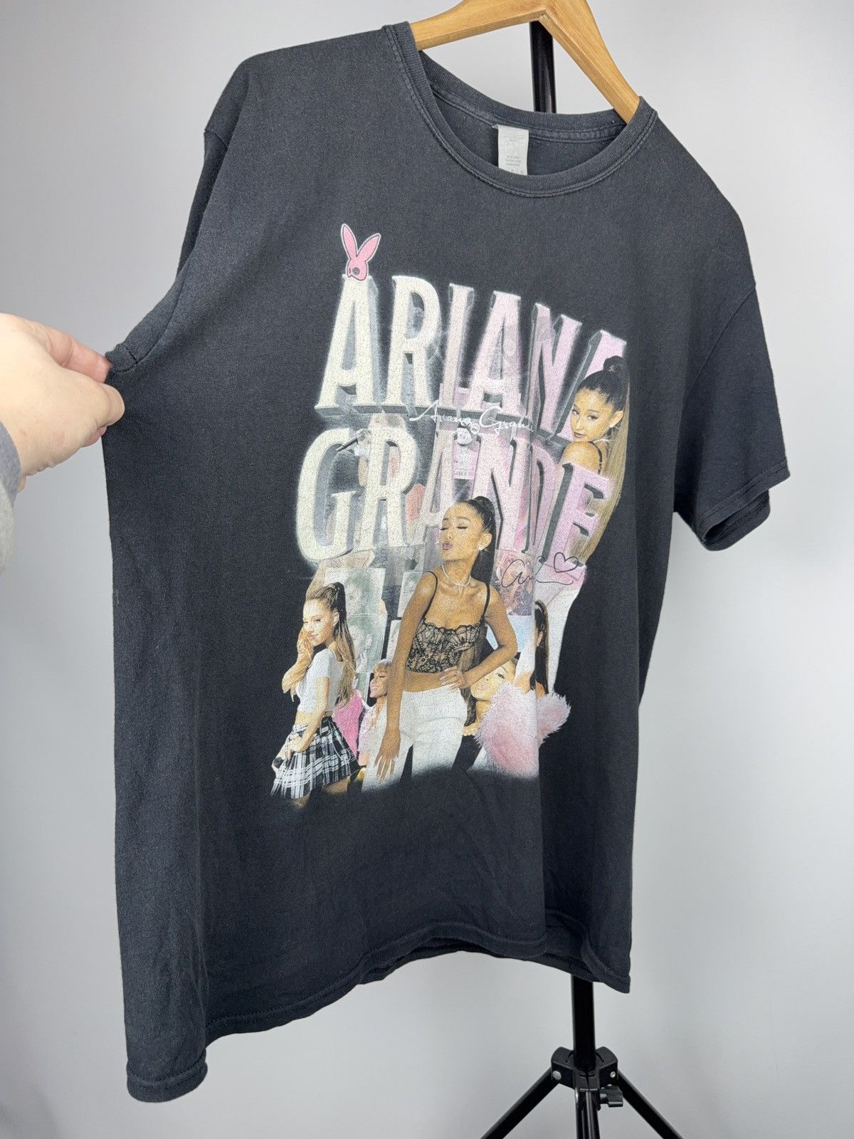 Band Tees Ariana Grande 2016 Dangerous Woman Tour T-Shirt Black Size US L / EU 52-54 / 3 - 7 Thumbnail