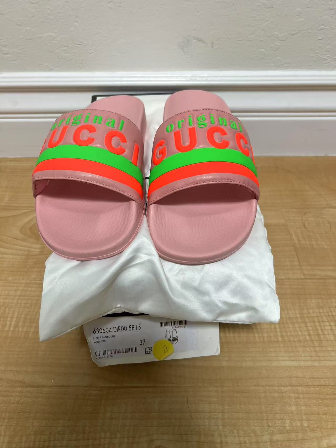Gucci women gucci slide original pink Size US 7 / IT 37 - 1 Thumbnail