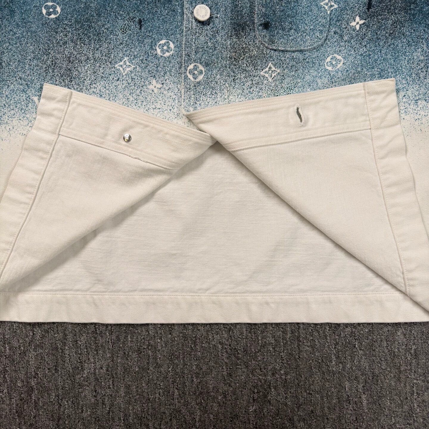 Louis Vuitton LV blue & white star splash denim shirt L like new Size US L / EU 52-54 / 3 - 7 Thumbnail