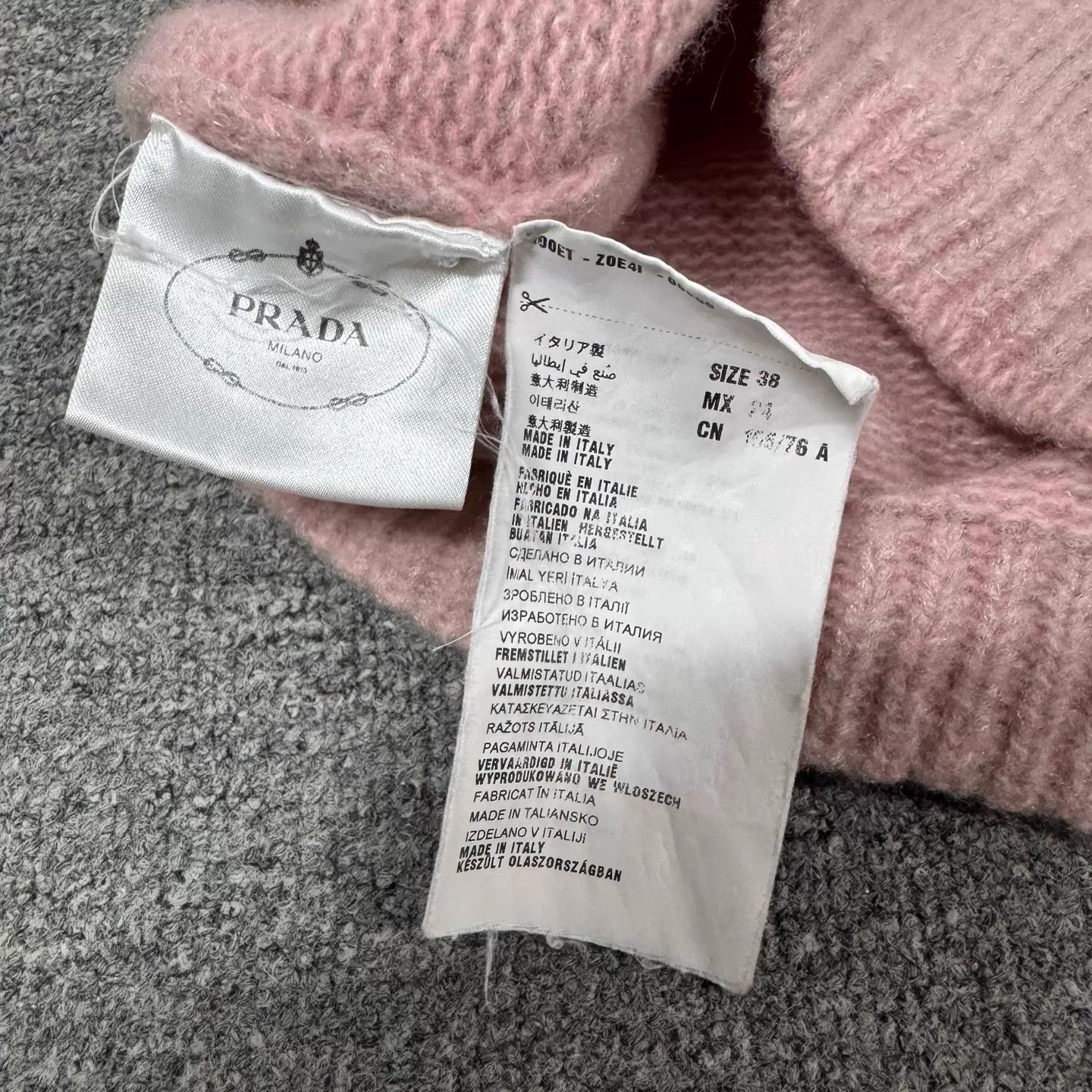 Prada Prada knit short sleeve sweater 38 99 new Size XS / US 0-2 / IT 36-38 - 5 Thumbnail