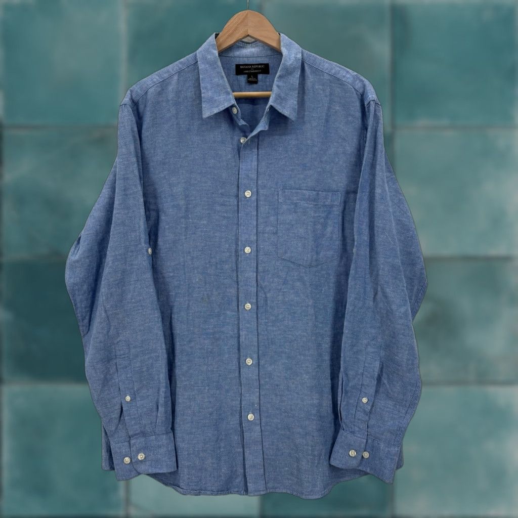 Banana Republic VINTAGE Banana Republic Shirt Mens Large Blue Linen Standard Fit Casual Chambray Preppy Size US L / EU 52-54 / 3 - 1 Thumbnail