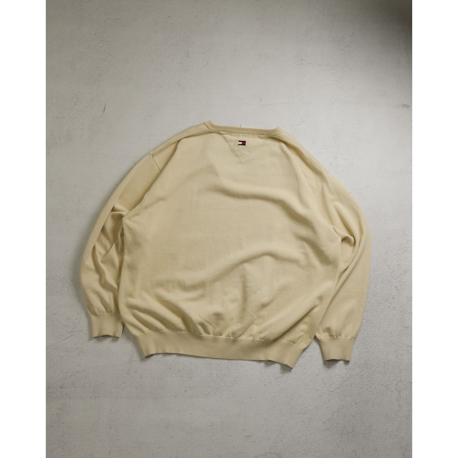 Tommy Hilfiger Vintage 90s Tommy Hilfiger Cream Sweater - Women's XL Size XL / US 12-14 / IT 48-50 - 2 Thumbnail