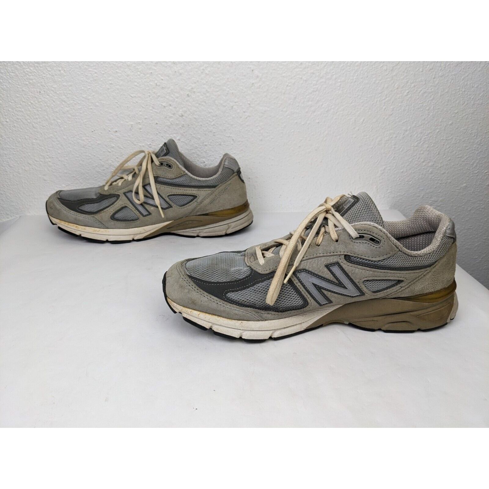 New Balance New Balance 990v4 Running Athletic Shoes Gray Suede Sz 11.5 Size US 11.5 / EU 44-45 - 7 Thumbnail