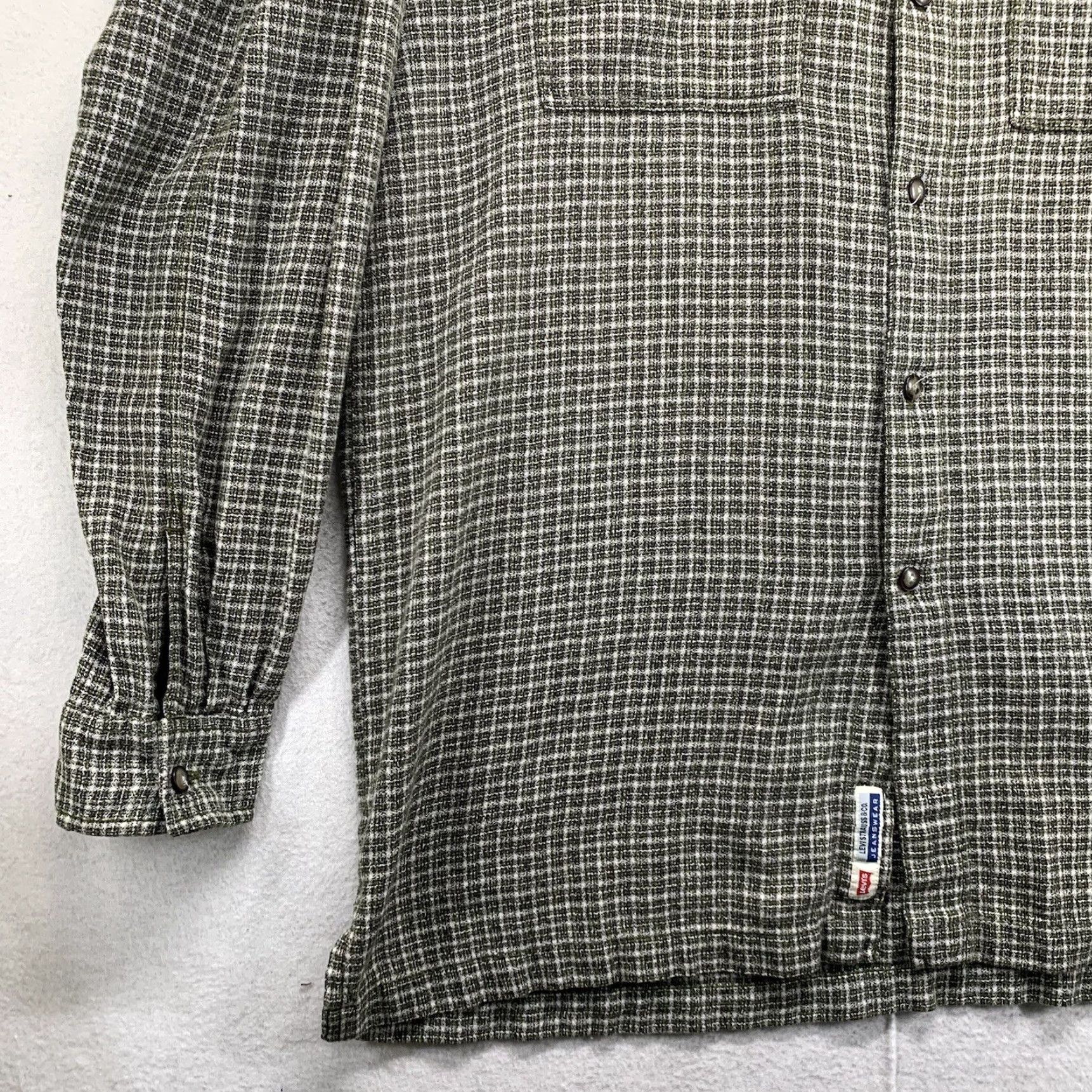 Levi's VINTAGE Levi's Button-Up Green Plaid Flannel Medium 100% Cotton Blue Tab Shirt Mens Regular Long Sleeve Pockets Western 90s Size US 31 - 2 Thumbnail