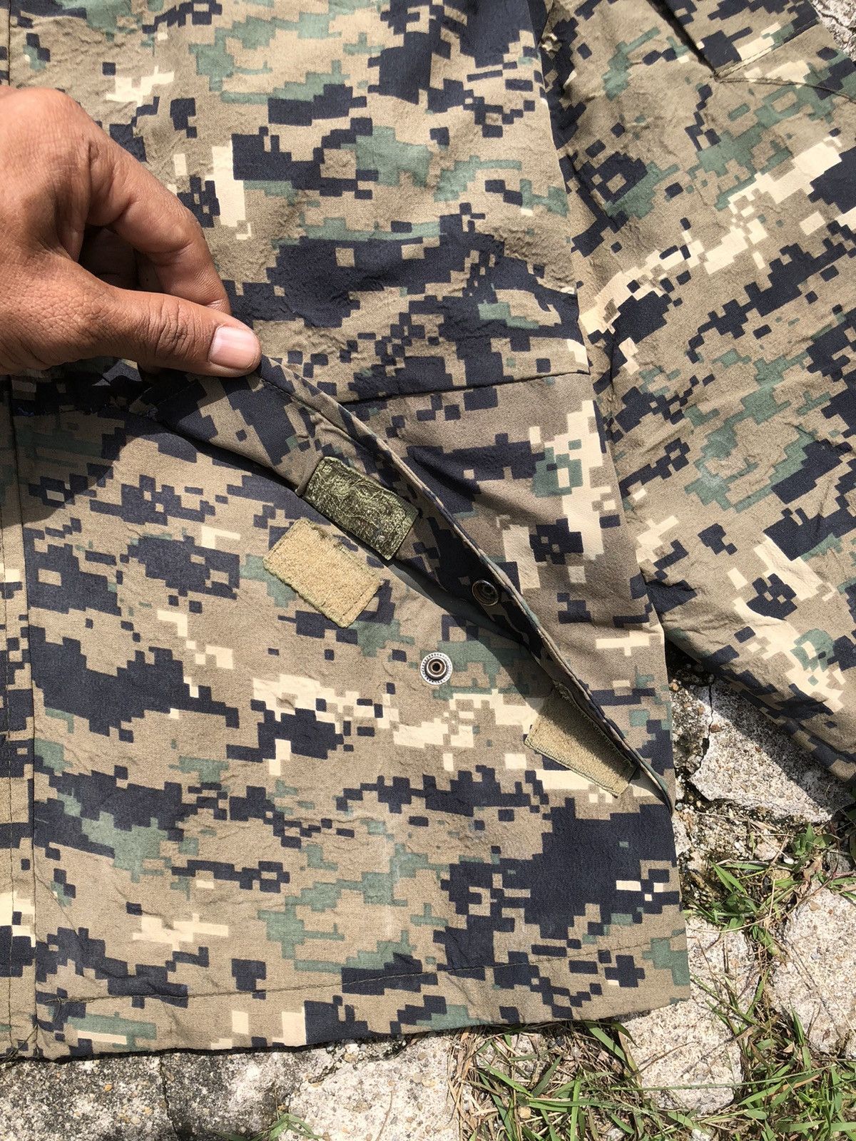 Japanese Brand × Vintage Vintage Army Camouflage Light Jacket Size US L / EU 52-54 / 3 - 6 Thumbnail