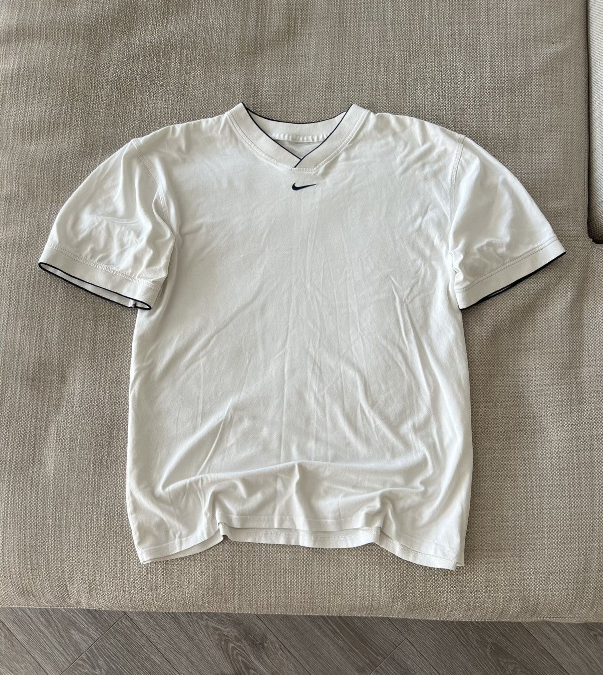 Nike × Vintage Vintage 💥 Nike T-Shirt Center Logo Tee Size US XL / EU 56 / 4 - 1 Thumbnail
