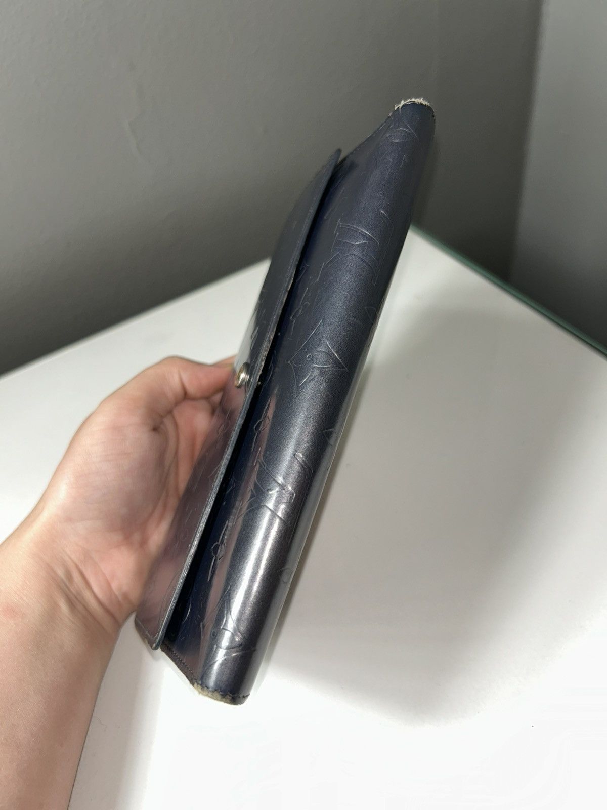 Louis Vuitton Louis Vuitton Gray Vernis Mat Porte Tresor Int’l Wallet Size ONE SIZE - 10 Thumbnail
