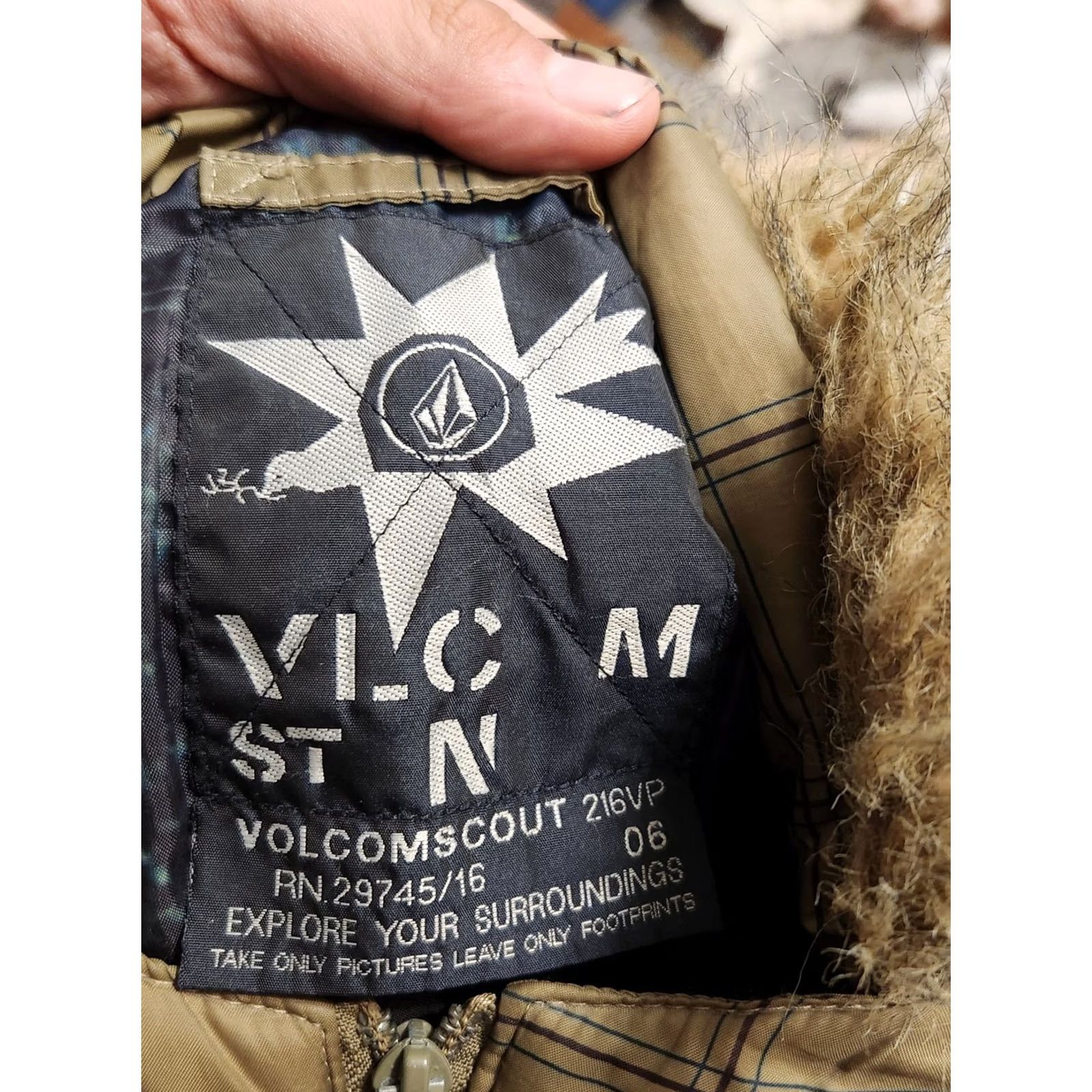 Volcom Volcom VOLCOMSCOUT Hooded Faux Fur Snowboard Jacket Men S Green Lightweight Snowboard Jacket Mens Small Size US S / EU 44-46 / 1 - 3 Thumbnail