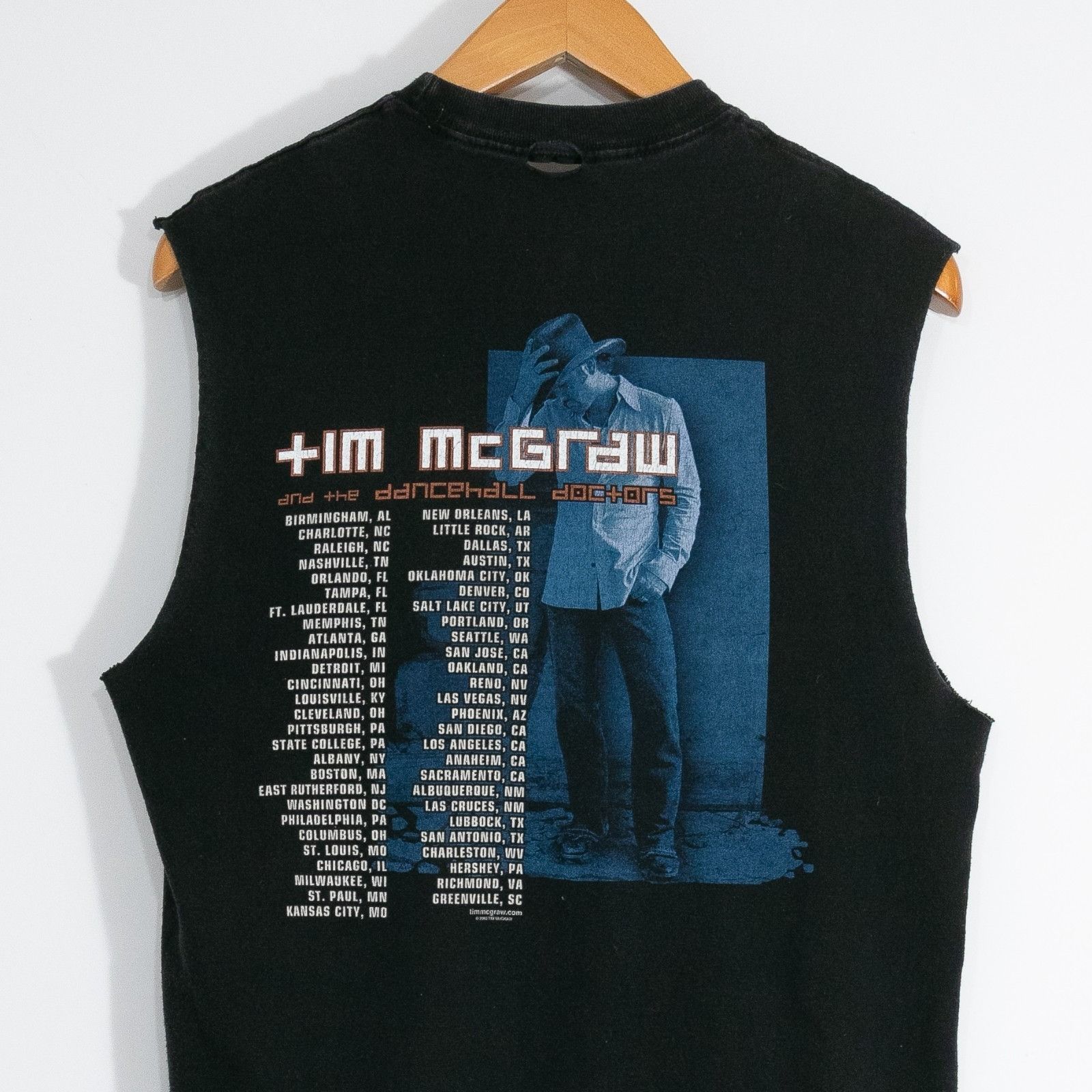 Vintage Vintage Y2K Tim McGraw T Shirt Mens Medium Dancehall Doctor Size US M / EU 48-50 / 2 - 6 Thumbnail
