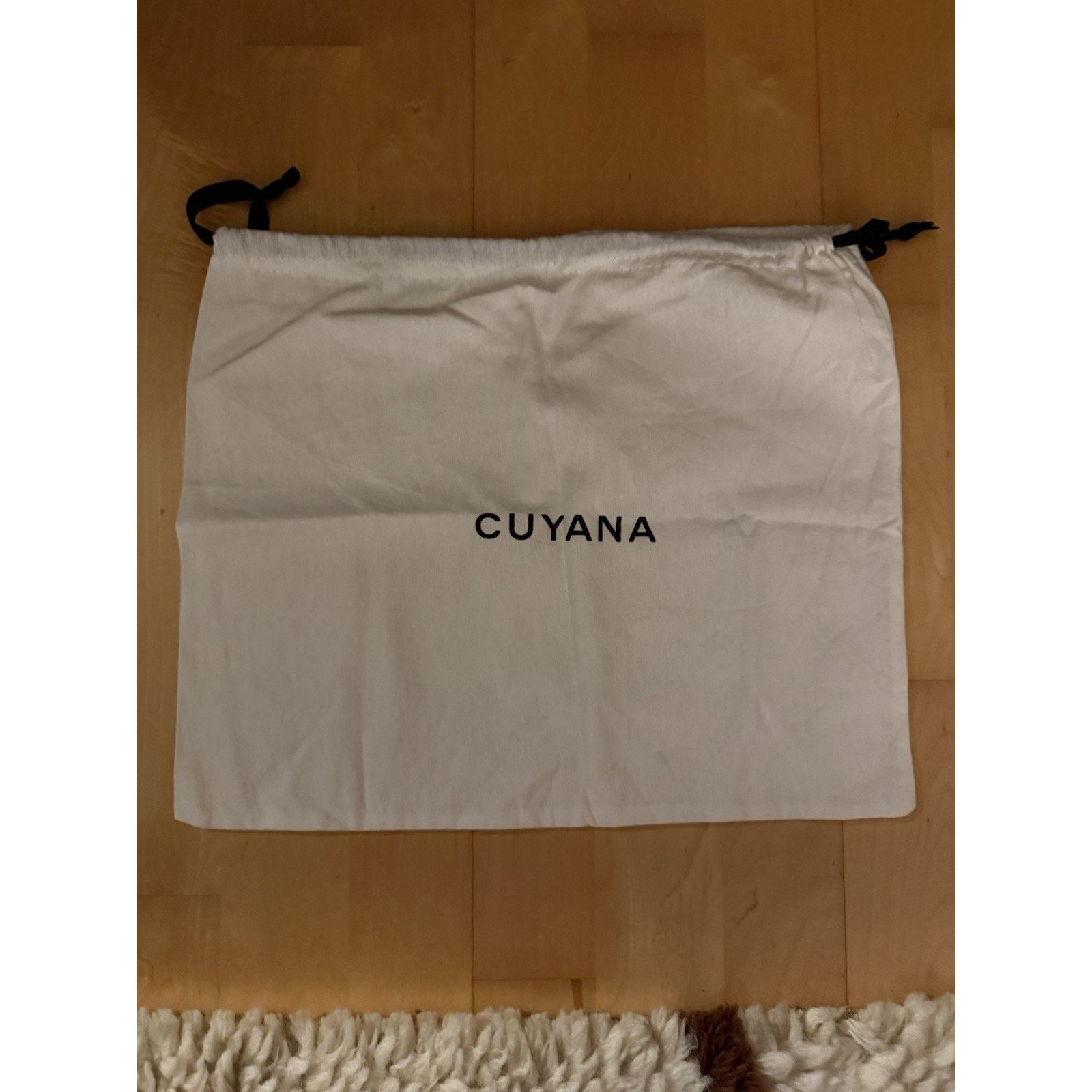 Other Cuyana Medium White Dust Bag Size ONE SIZE - 1 Thumbnail