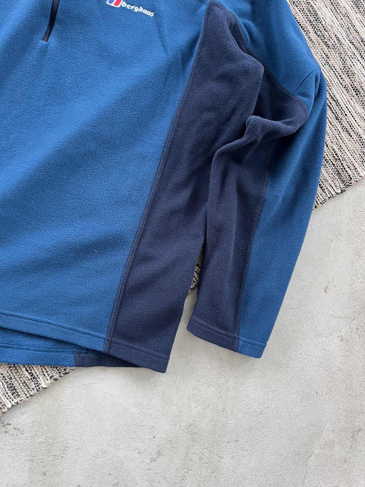 Berghaus Vintage Berghaus Blue Fleece 1/3 Zip Outdoor Pullover Y2K Size US XL / EU 56 / 4 - 6 Thumbnail