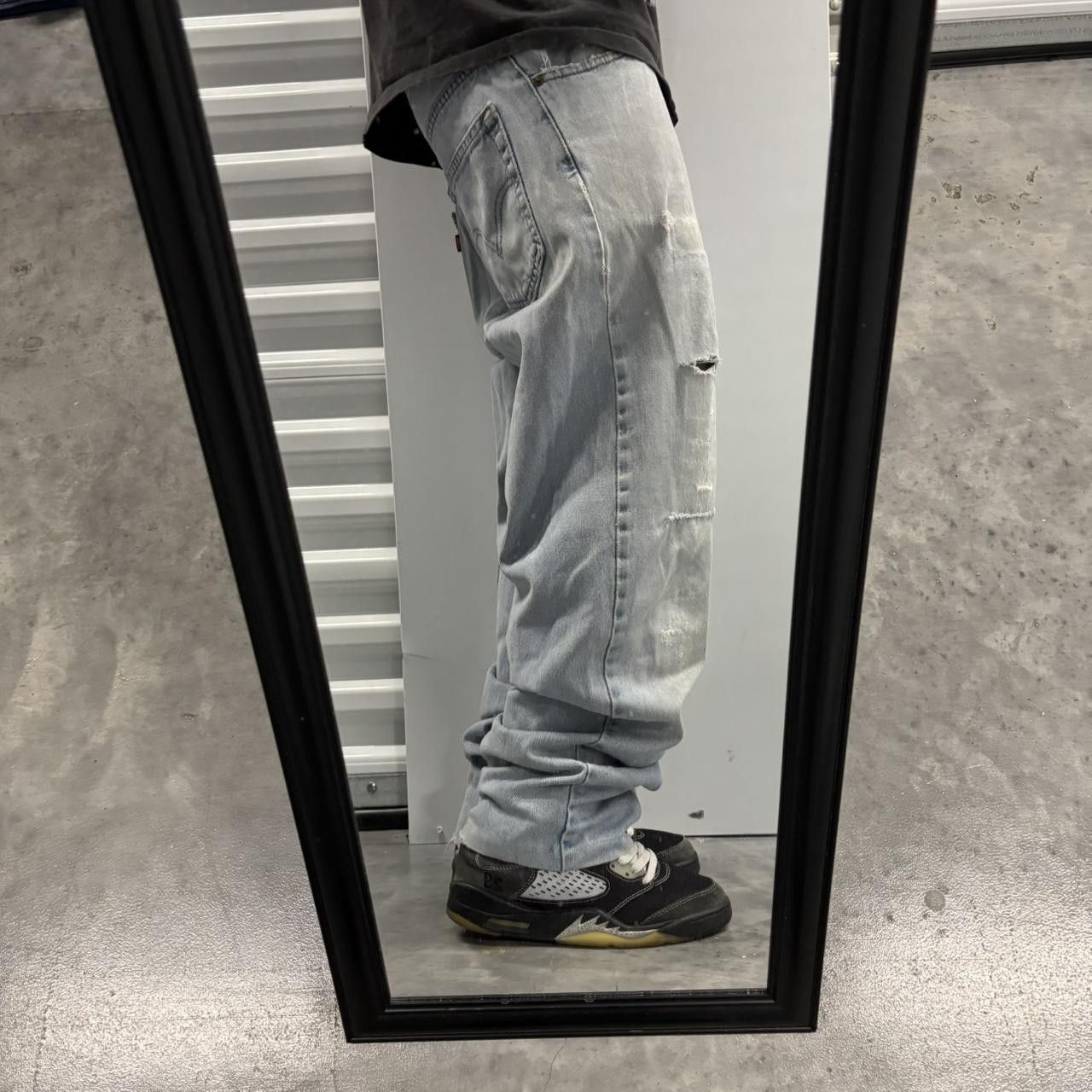 Levi's × Vintage Crazy Vintage Y2K/2000s Faded Light Wash Levi’s Distressed Denim Jeans! Size US 31 - 2 Thumbnail