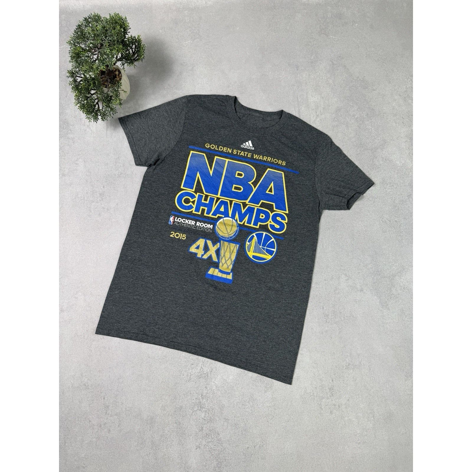 NBA 2015 GOLDEN STATE WARRIORS 4x NBA CHAMPS Locker Room Size US M / EU 48-50 / 2 - 1 Thumbnail