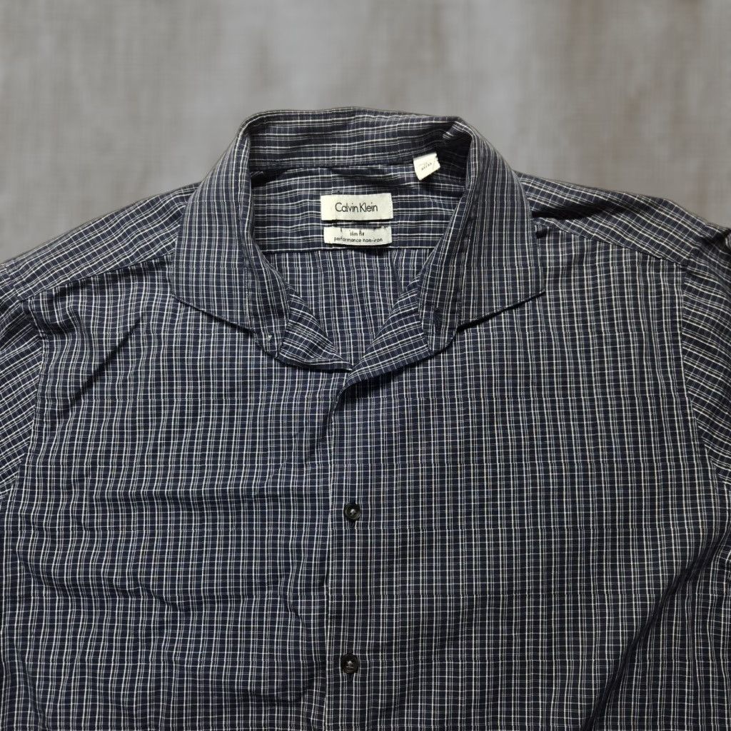 Calvin Klein Calvin Klein Blue Plaid Long Sleeve Button-Up Shirt Adult Men 17.5 32/33 Blue Calvin Klein Shirt Men's 17.5 32/33 Size US XL / EU 56 / 4 - 1 Thumbnail