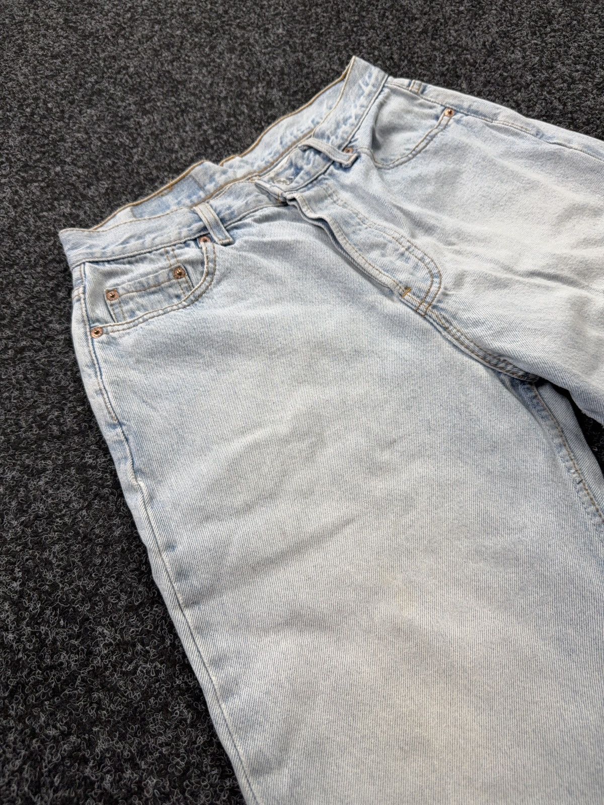 Levi's Vintage Clothing 90s Vintage Levi's 501 Made In Australia Light Wash Jeans Size US 29 - 6 Thumbnail